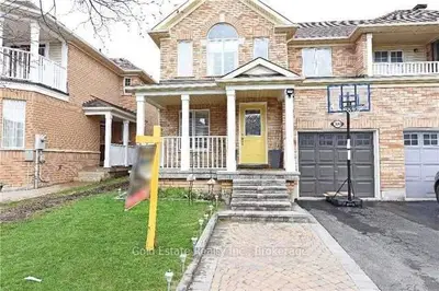 Semi-Detached in Mississauga