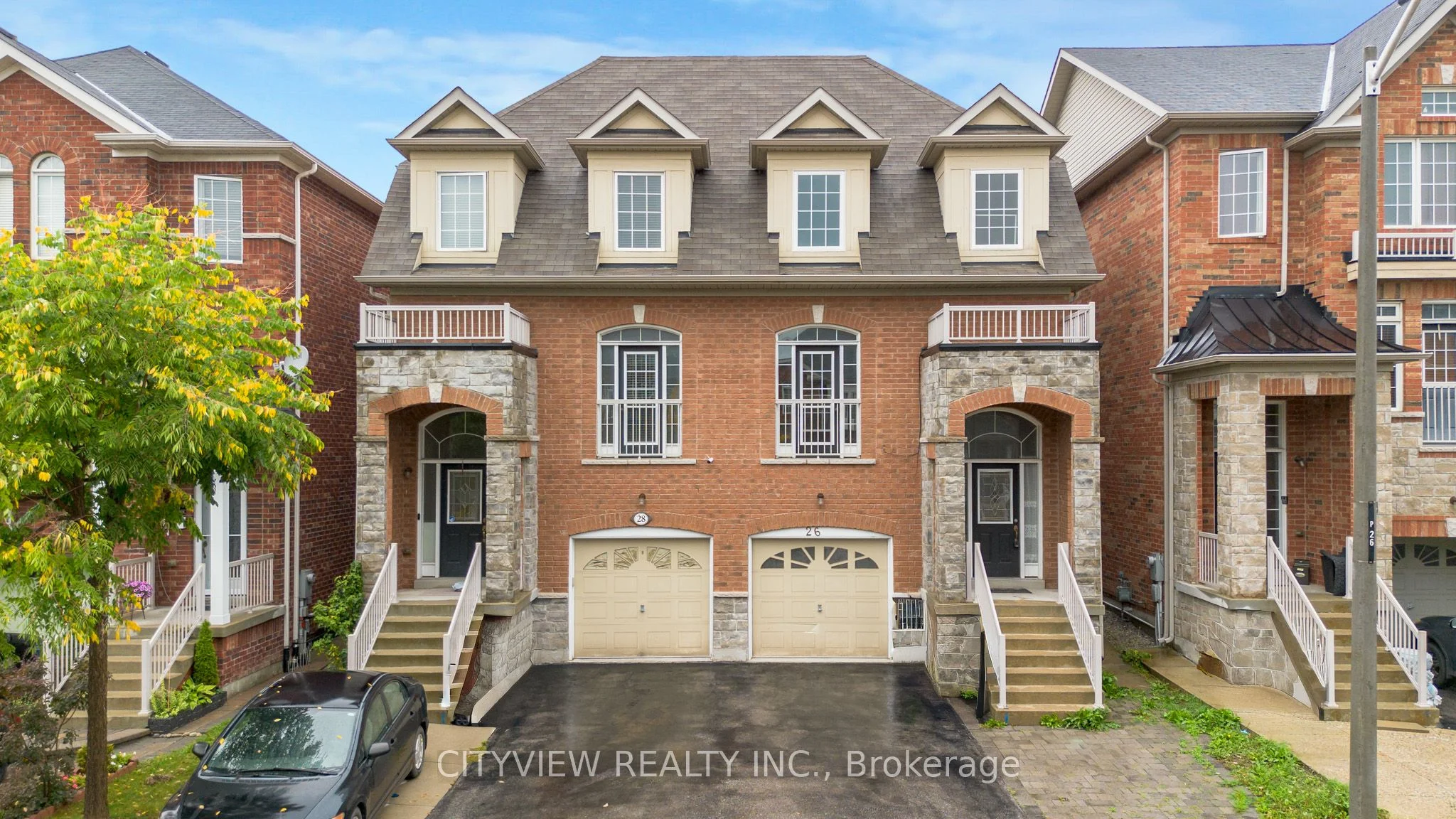 26 Betty Nagle Street, Toronto W05, On M9m 0c3
