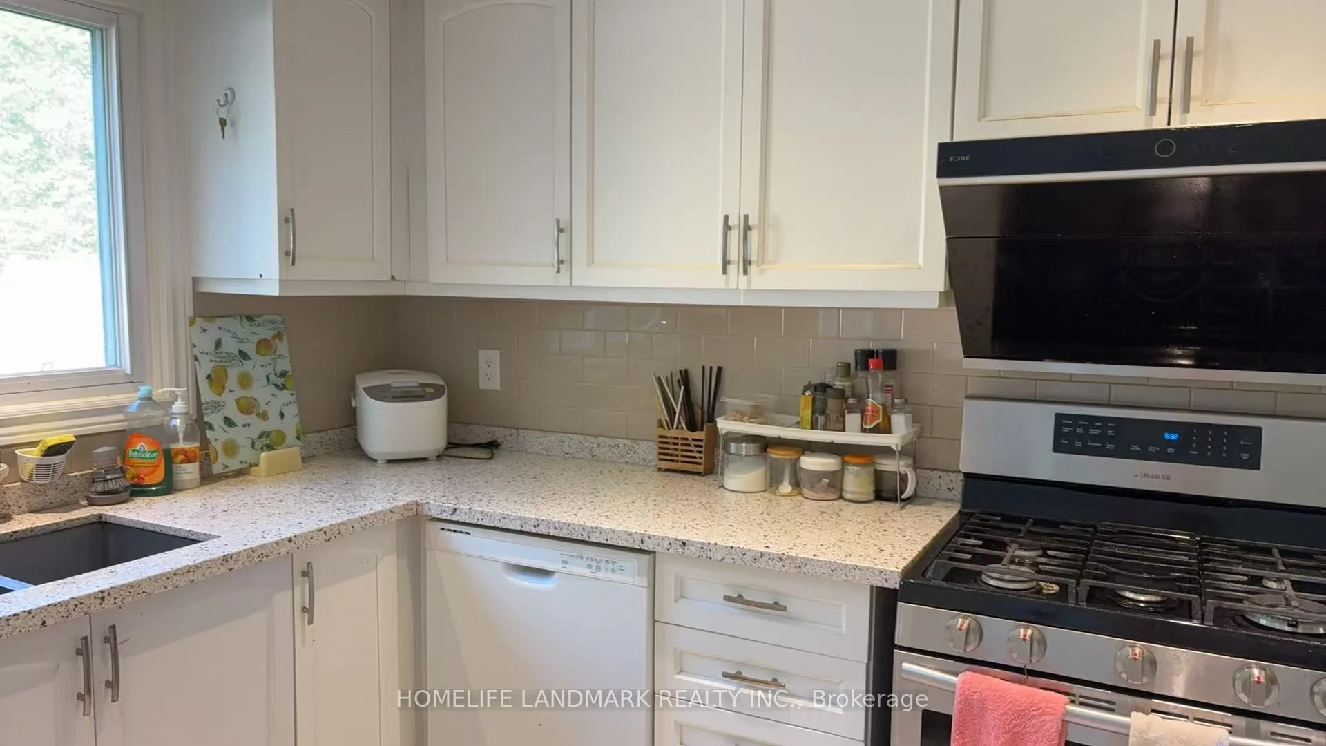 3153 Colonial Drive Bedroom C with Ensuite, Mississauga, ON L5L 5L3