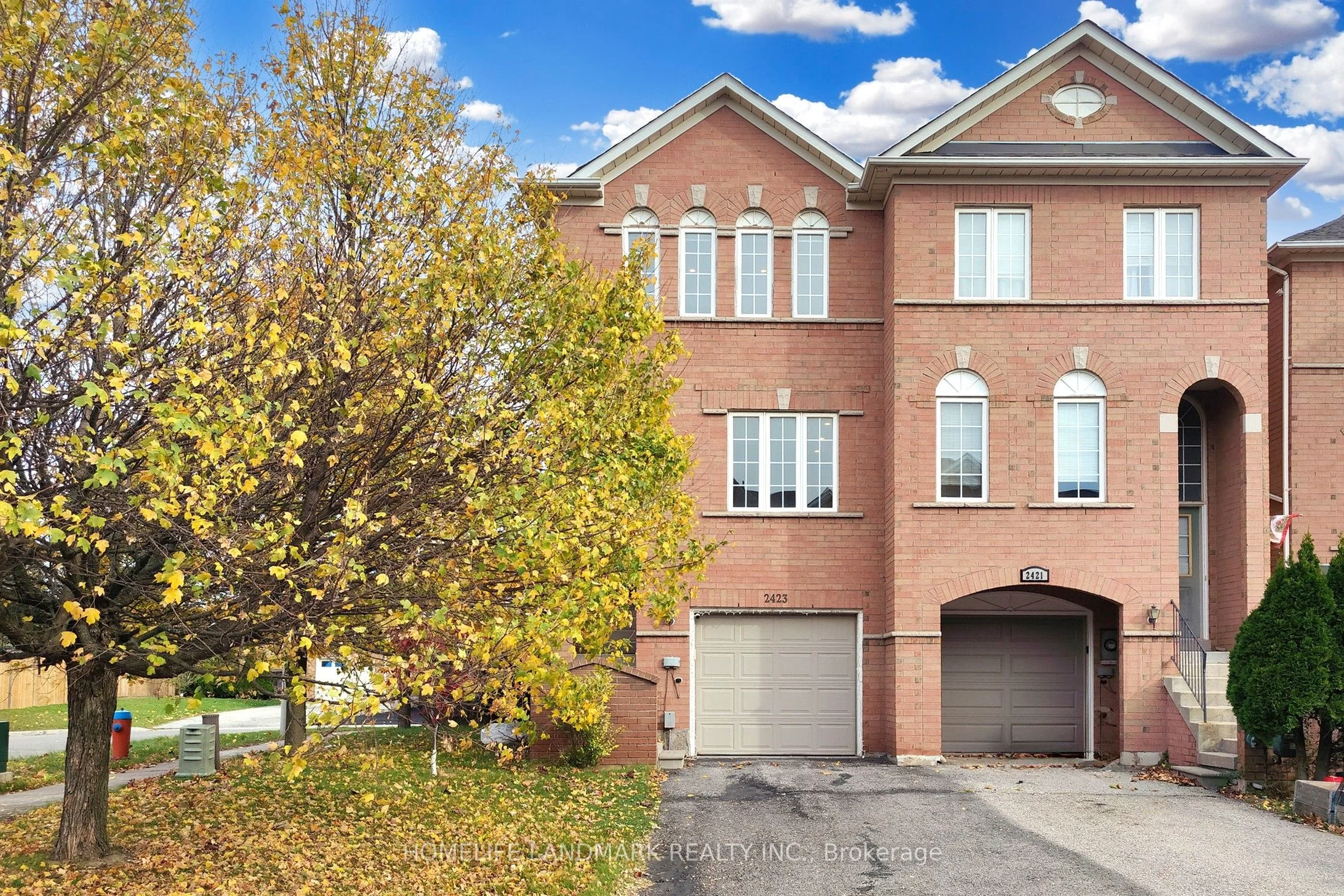 2423 Ravinebrook Crescent, Oakville, On L6h 6y2
