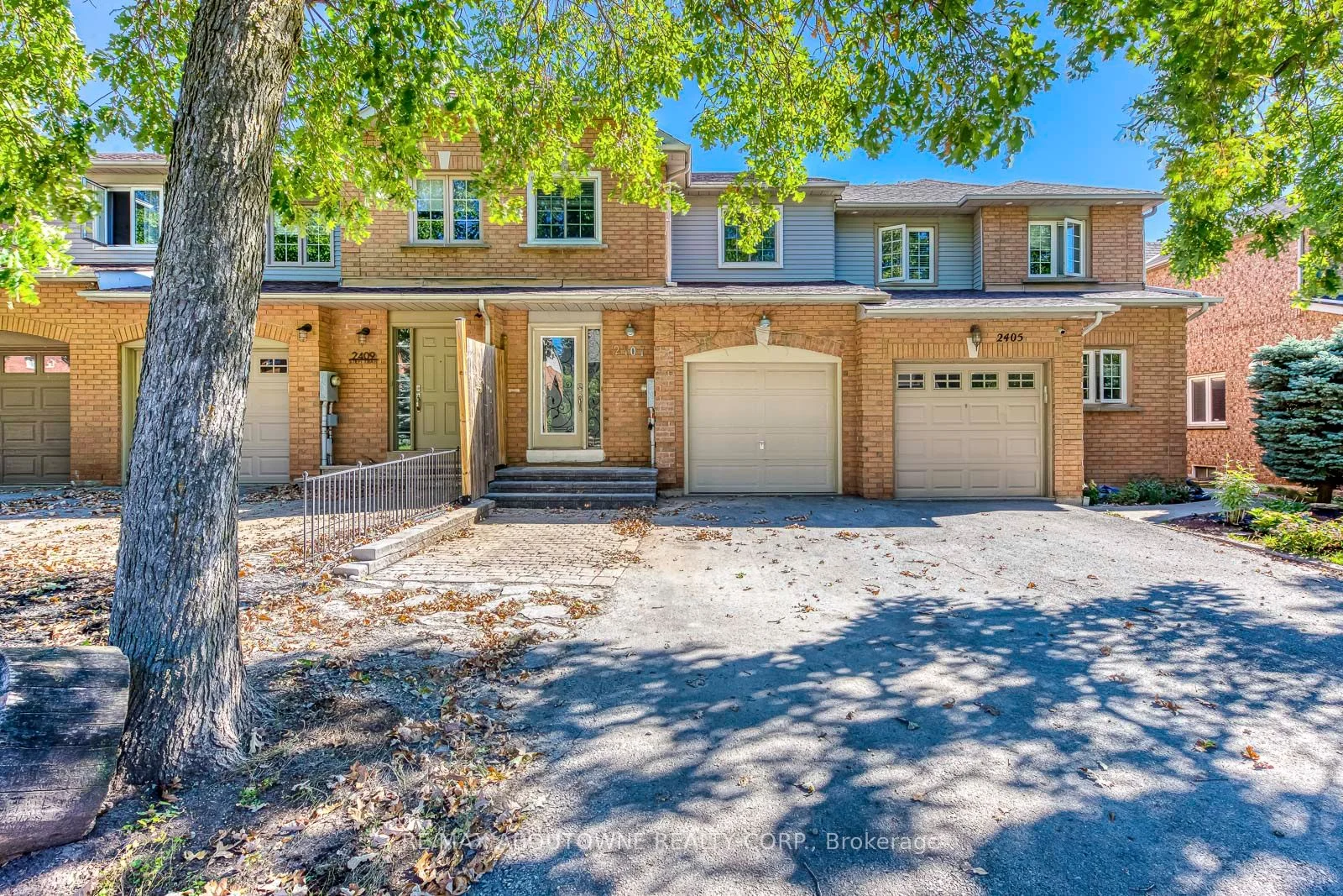 2407 Stefi Trail, Oakville, ON L6H 5Y5