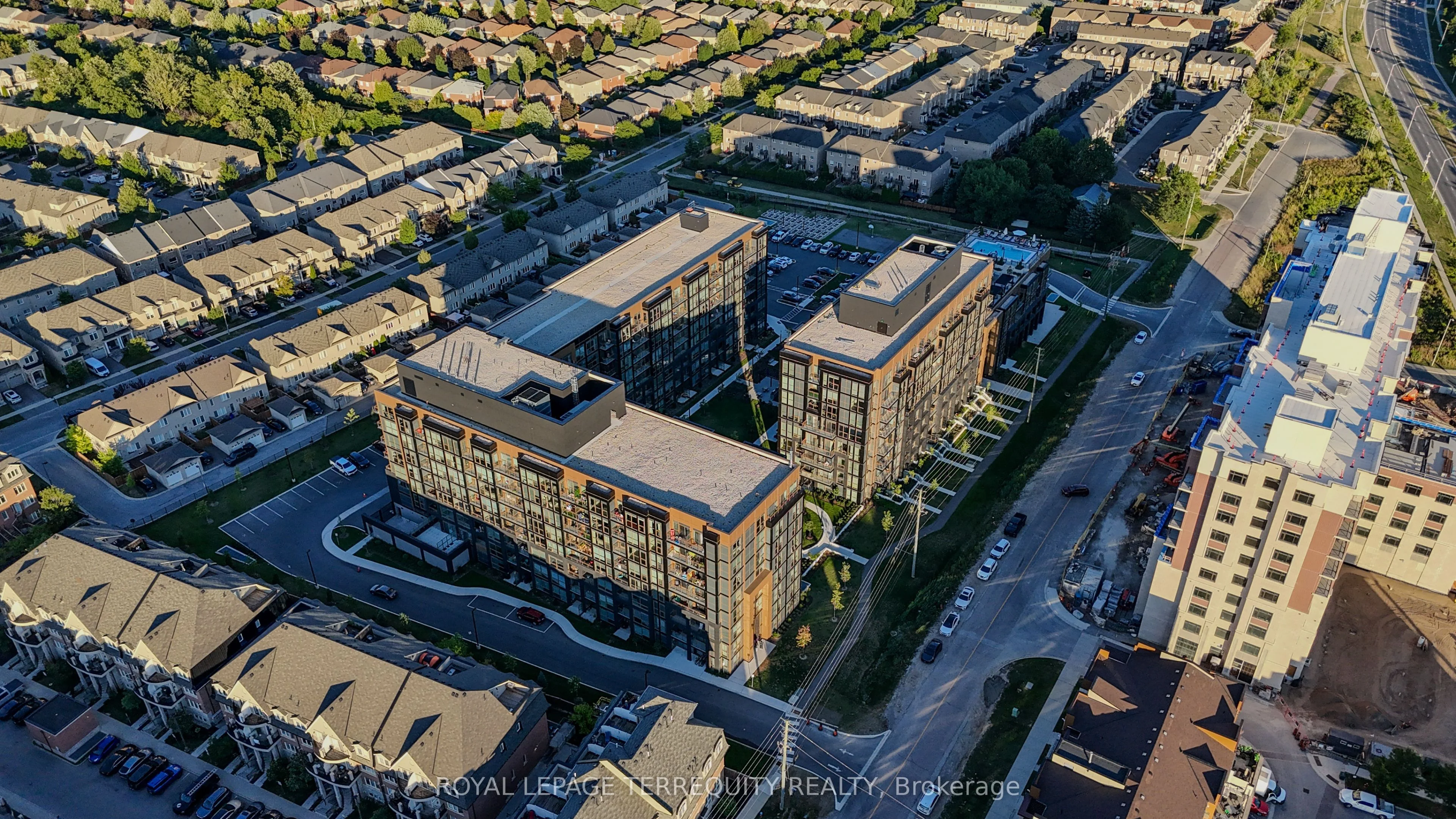 2343 Khalsa Gate 611, Oakville, ON L6M 5R6