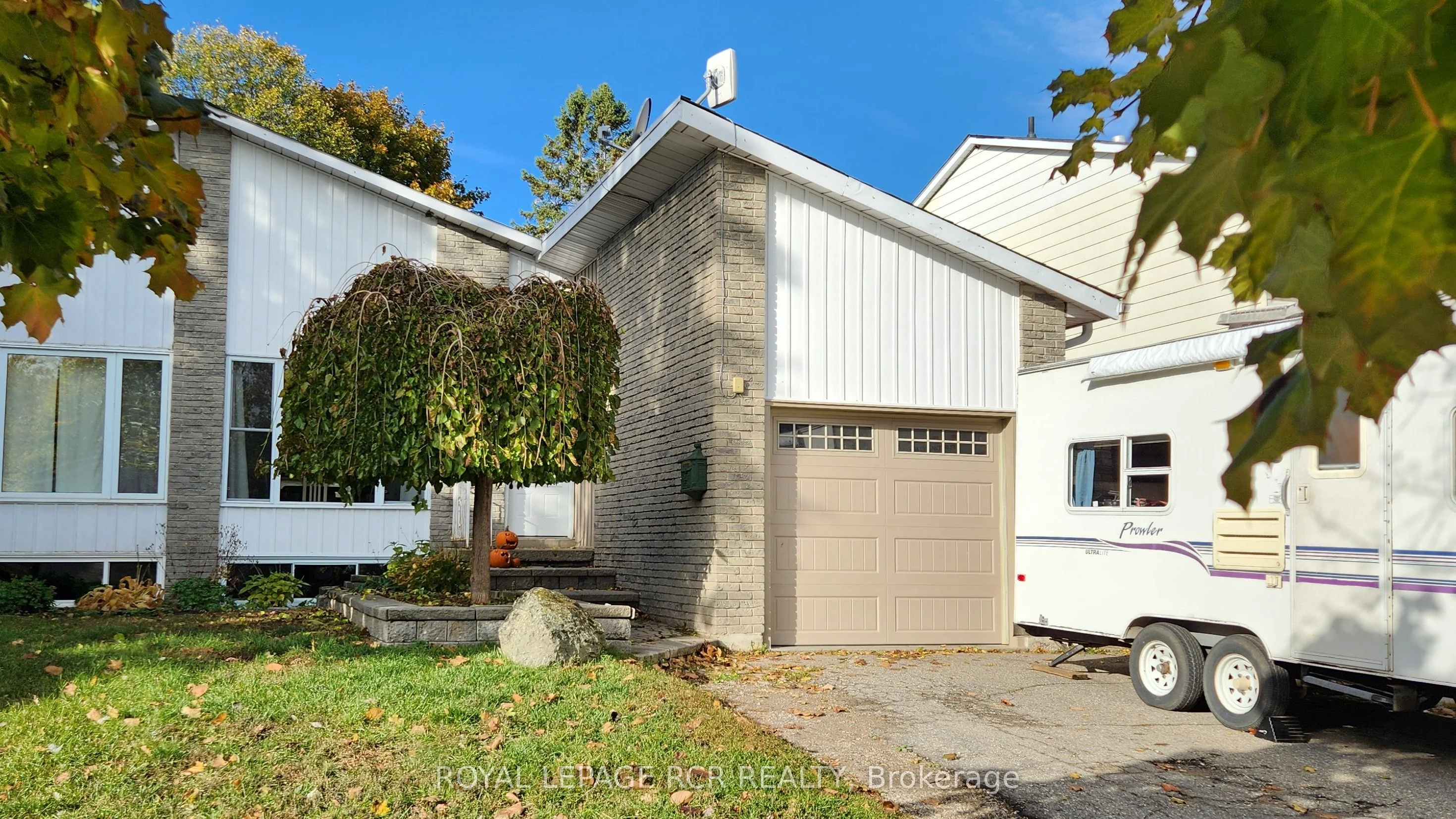8 Crimson Crescent, Orangeville, ON L9W 3R8