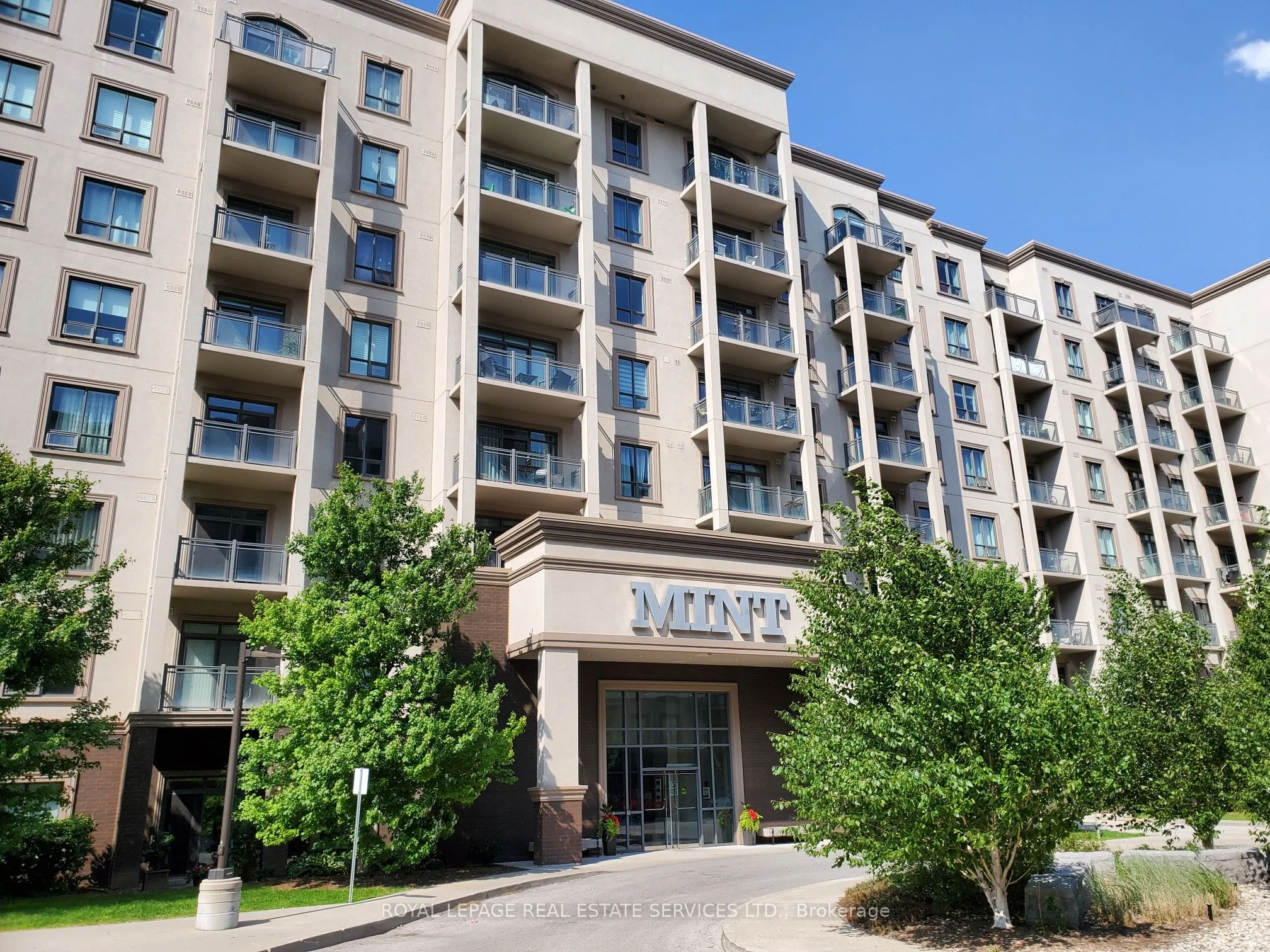 2490 Old Bronte Road 807, Oakville, ON L6M 0Y5