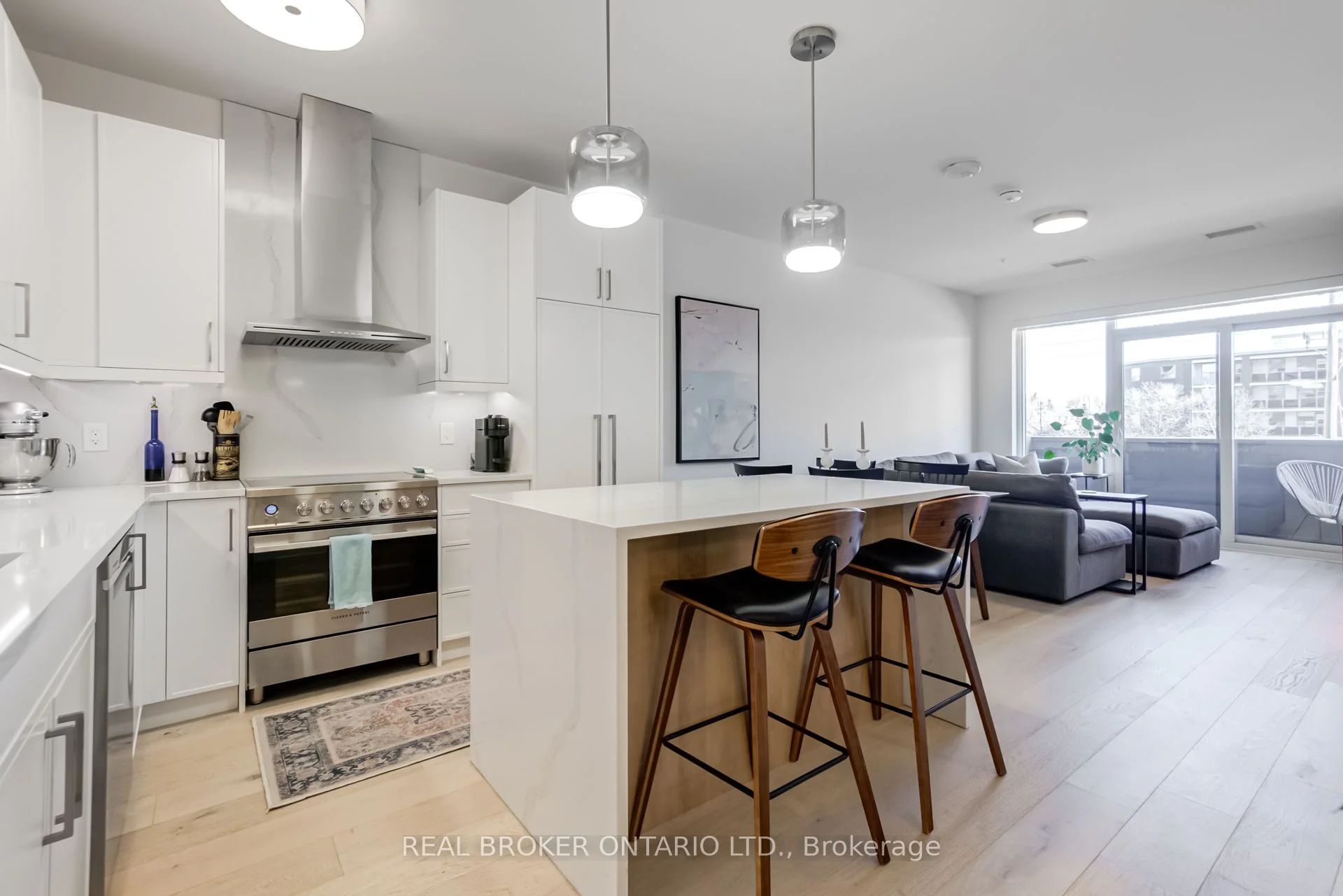 500 Brock Avenue 205, Burlington, ON L7S 0A5