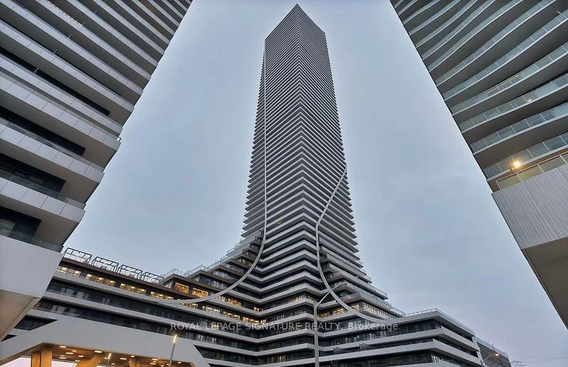 30 Shore Breeze Drive 4211, Toronto W06, On M8v 0j1