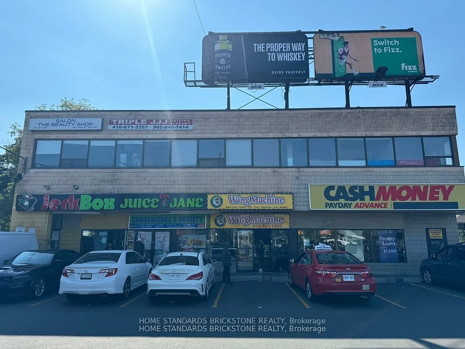 1680 Jane Street 203, Toronto W04, ON M9N 2S2