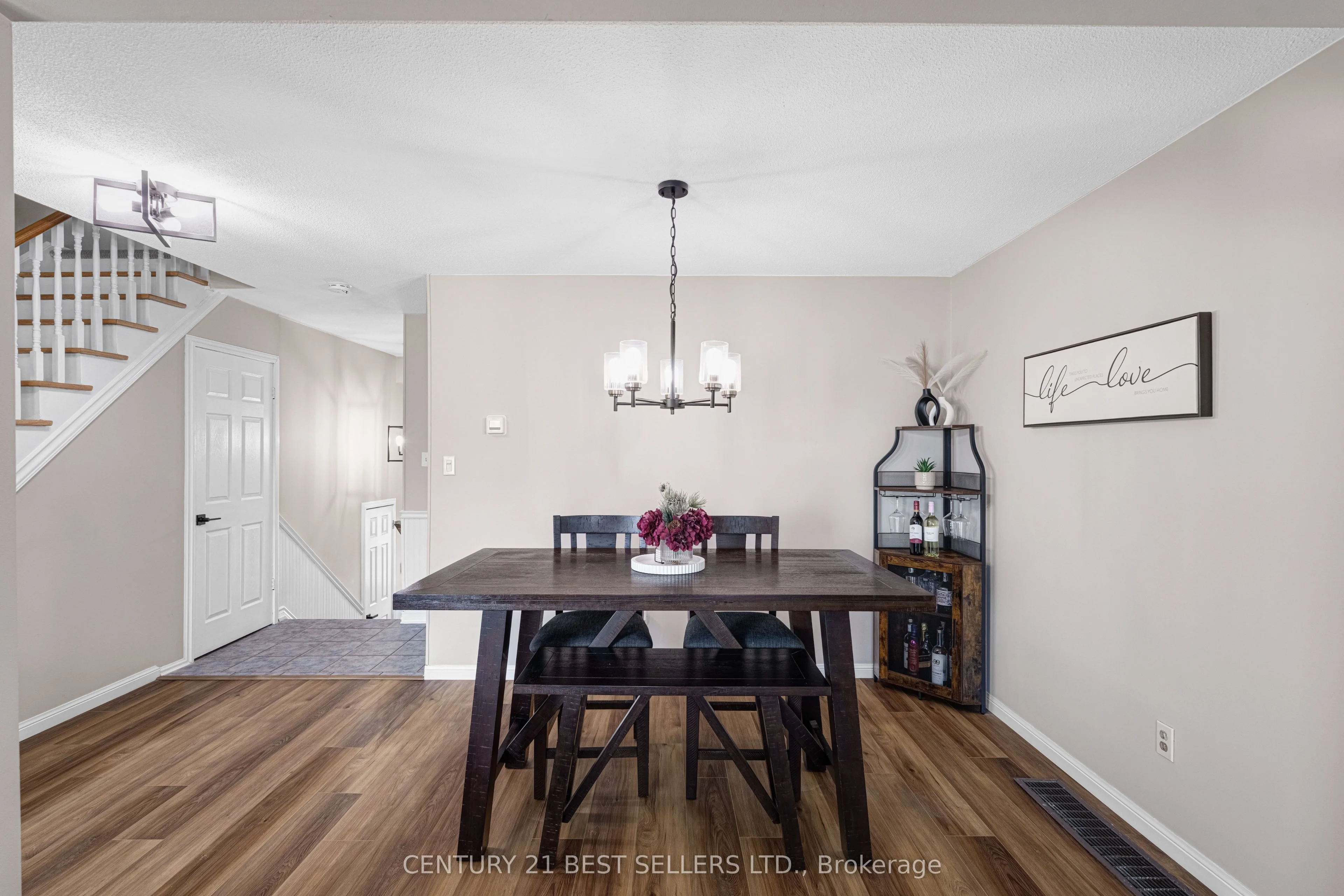 477 Ontario Street N, Milton, ON L9T 3J4