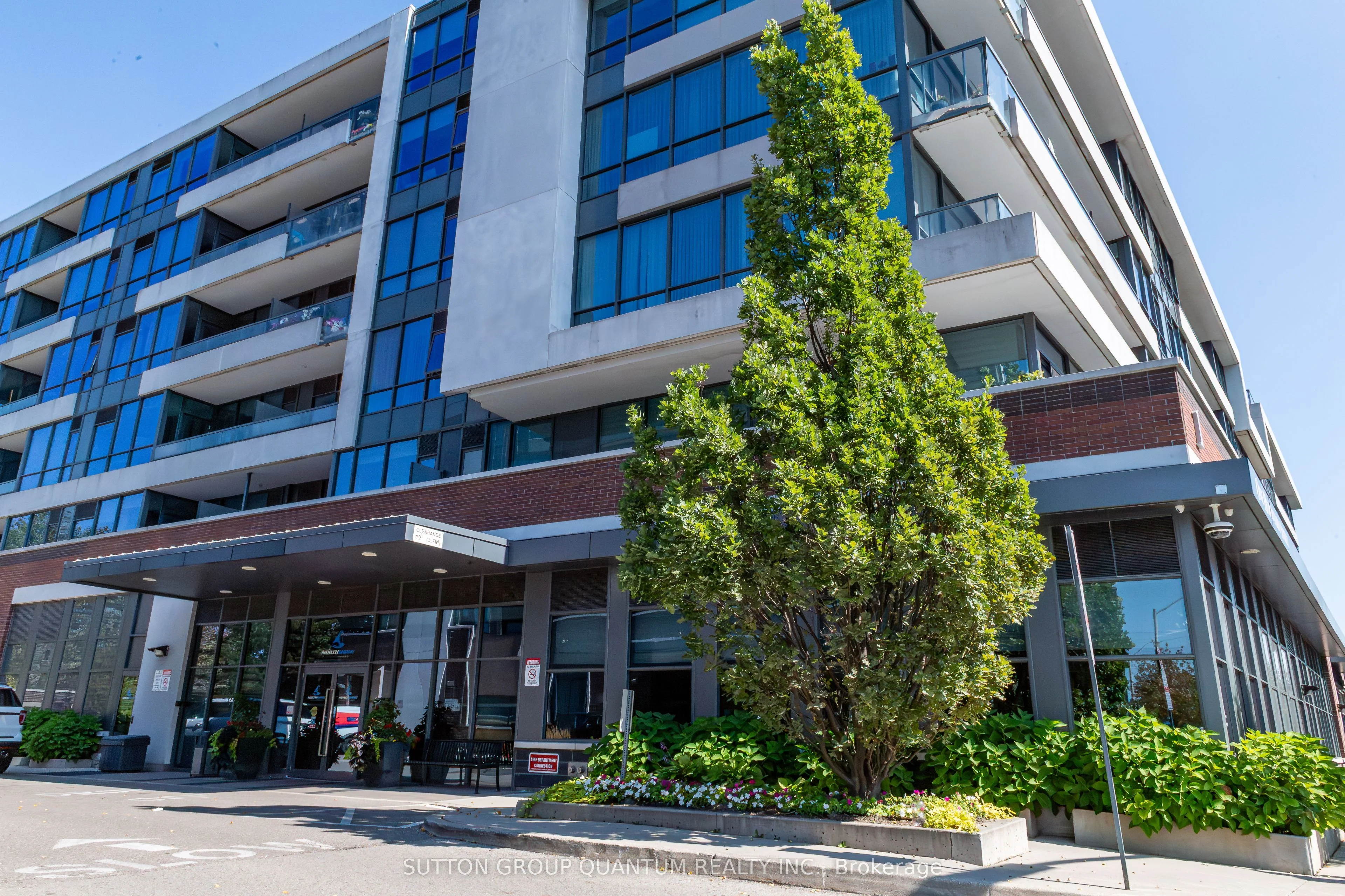 1 Hurontario Street 602, Mississauga, ON L5G 0A3