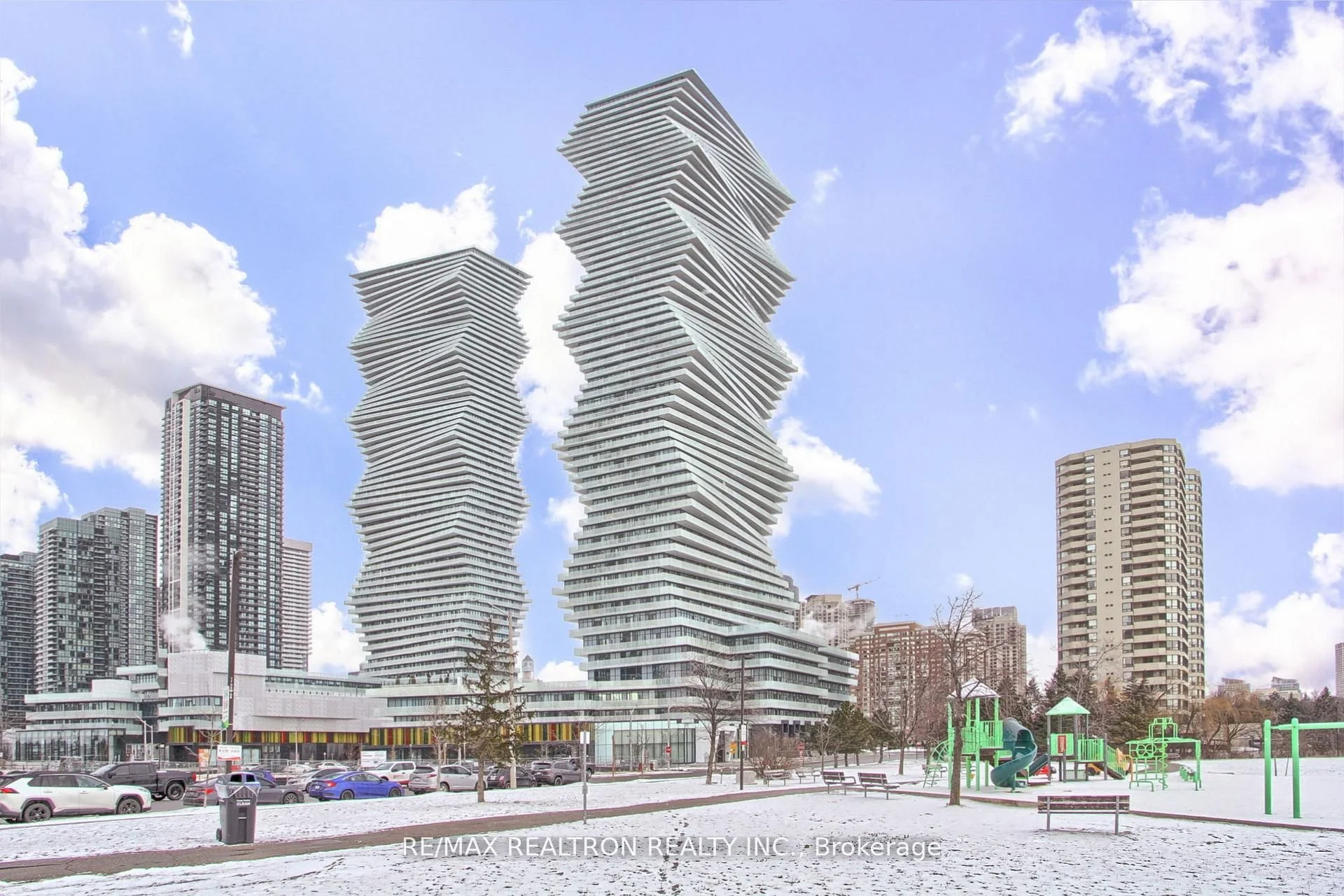 3883 Quartz Road 4903, Mississauga, On L5b 0m4