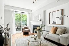 18 Laidlaw Street 1026, Toronto W01, ON M6K 1X2