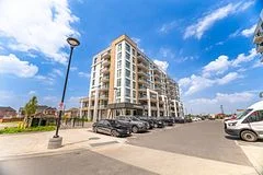 Condo Apartment in Milton