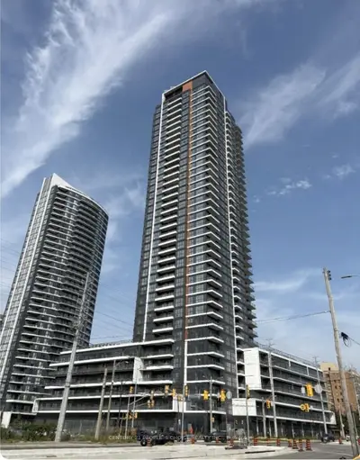 Common Element Condo in Mississauga