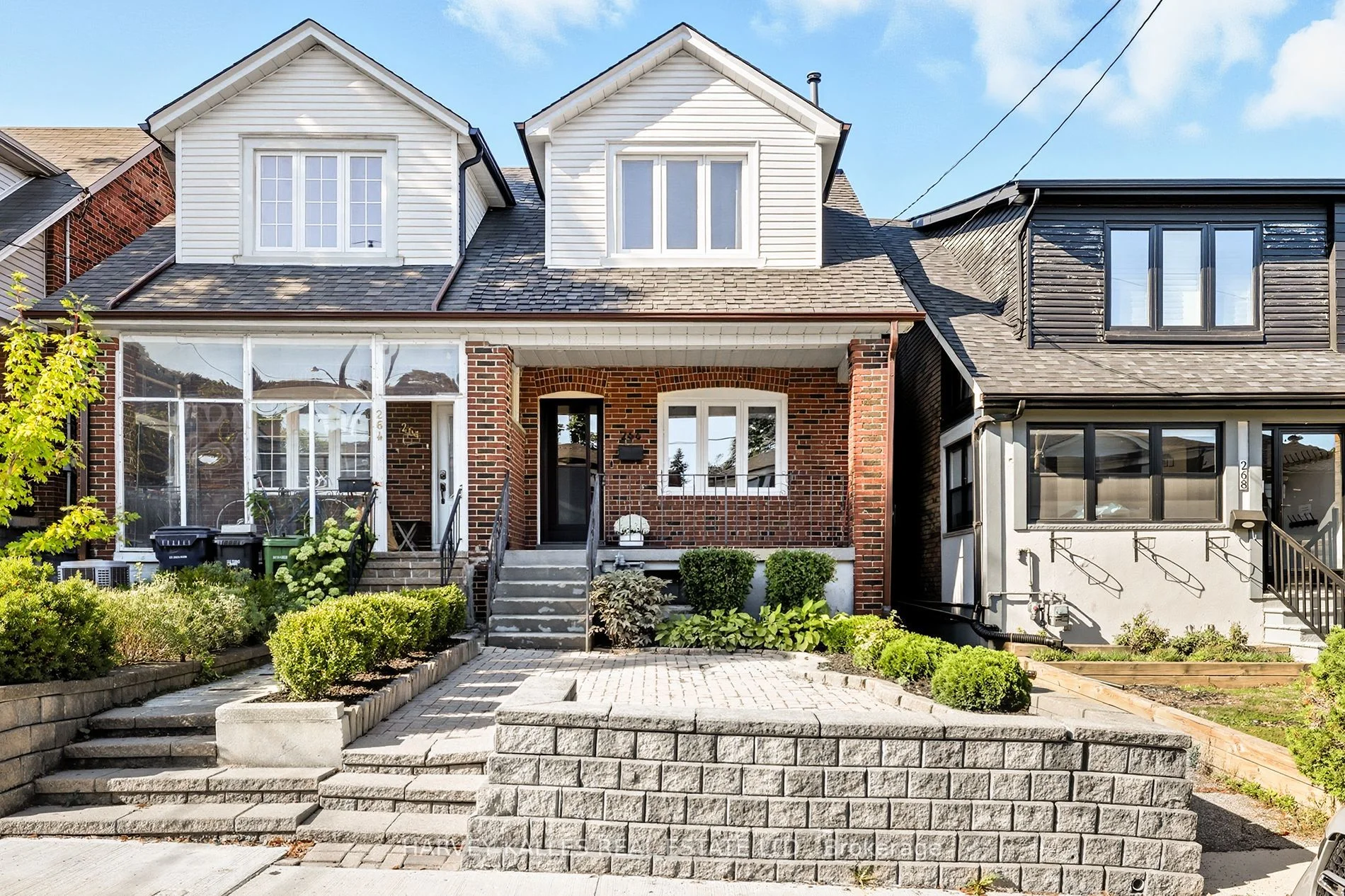 266 Mcroberts Avenue, Toronto W03, ON M6E 4P6