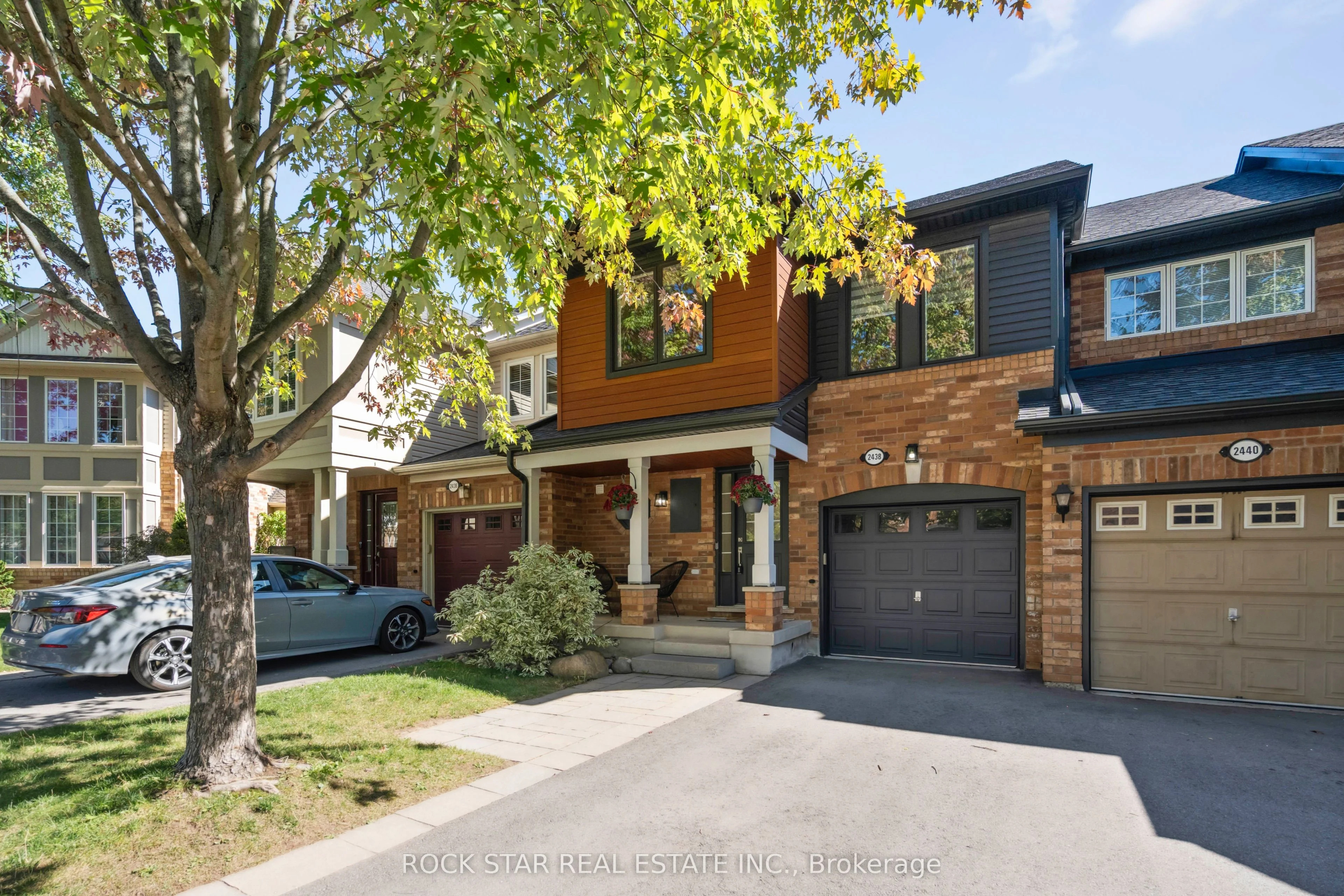 2438 Baintree Crescent, Oakville, ON L6M 4X1