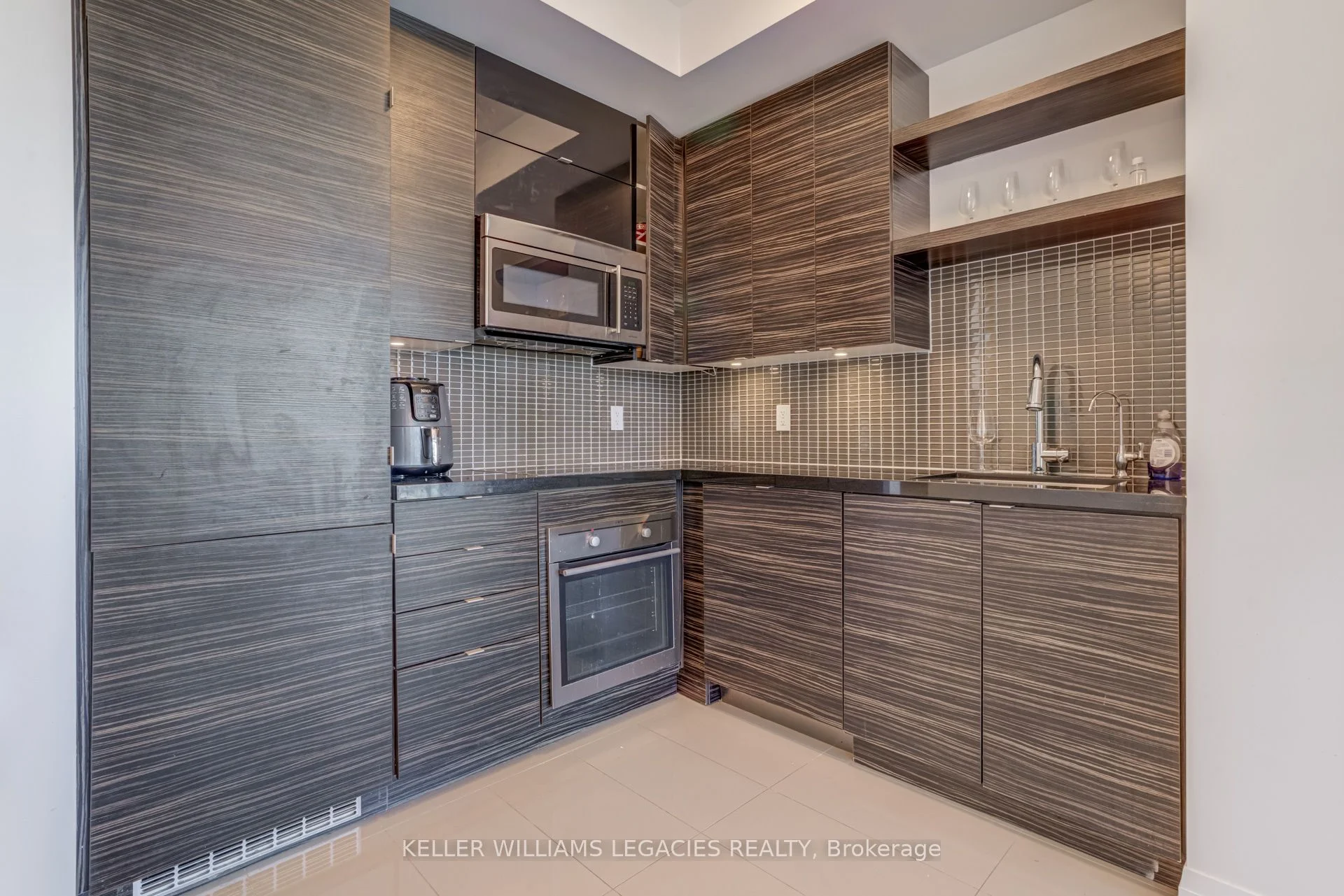 59 Annie Craig Drive 2309, Toronto W06, ON M8V 0C4