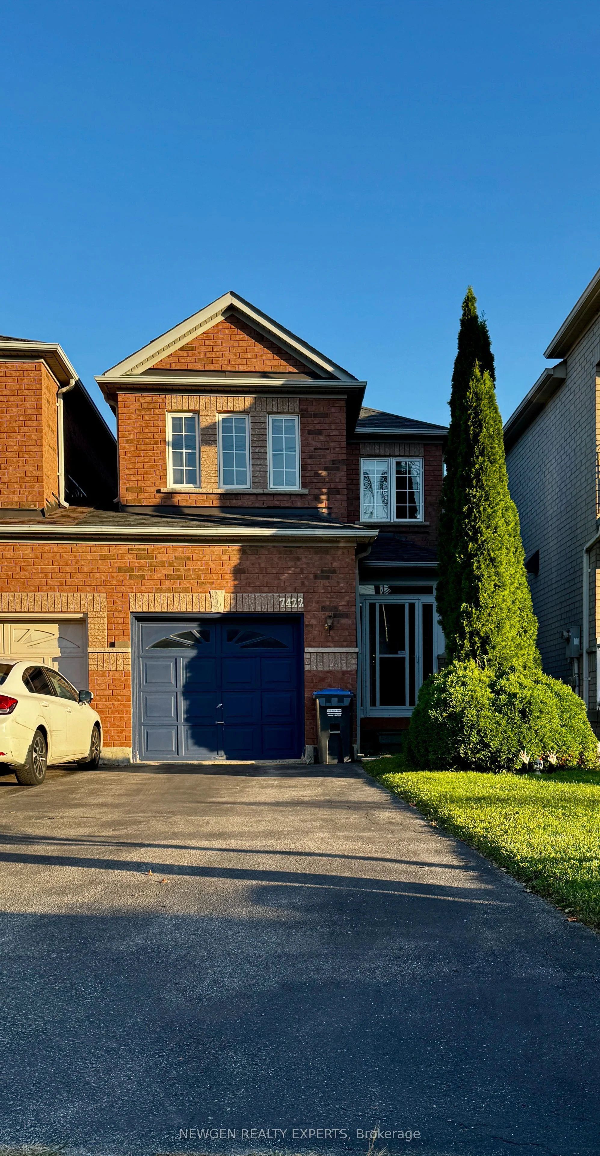 7422 Magistrate Terrace, Mississauga, ON L5W 1K9