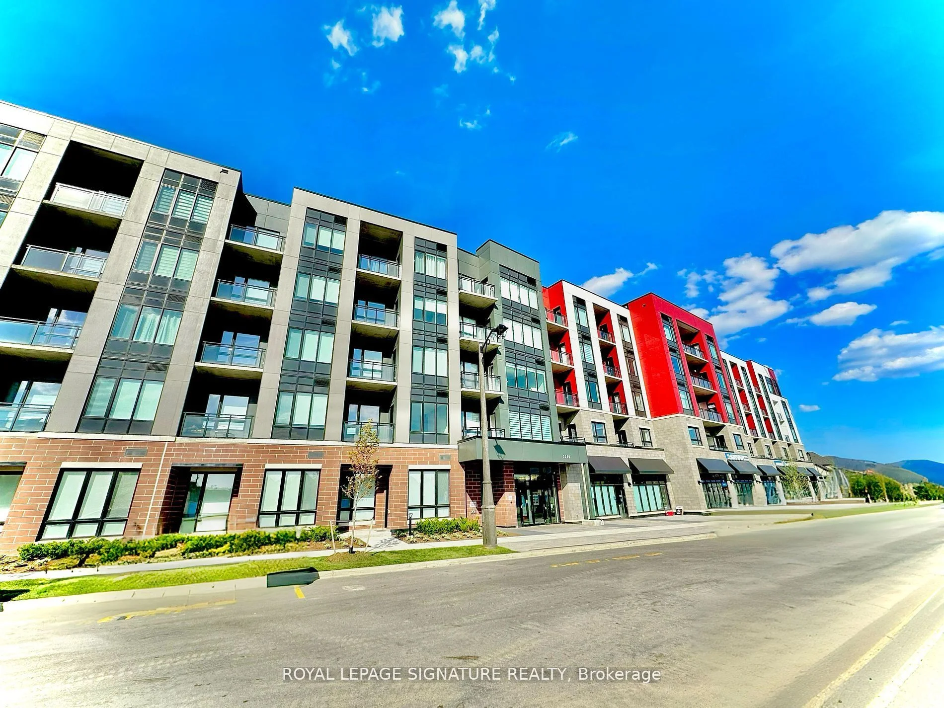3265 Carding Mill Trail 215, Oakville, On L6m 1s1