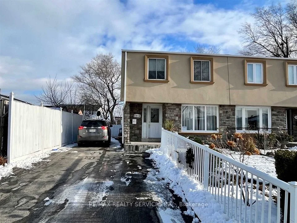 3112 Morning Star Drive, Mississauga, ON L4T 1X2