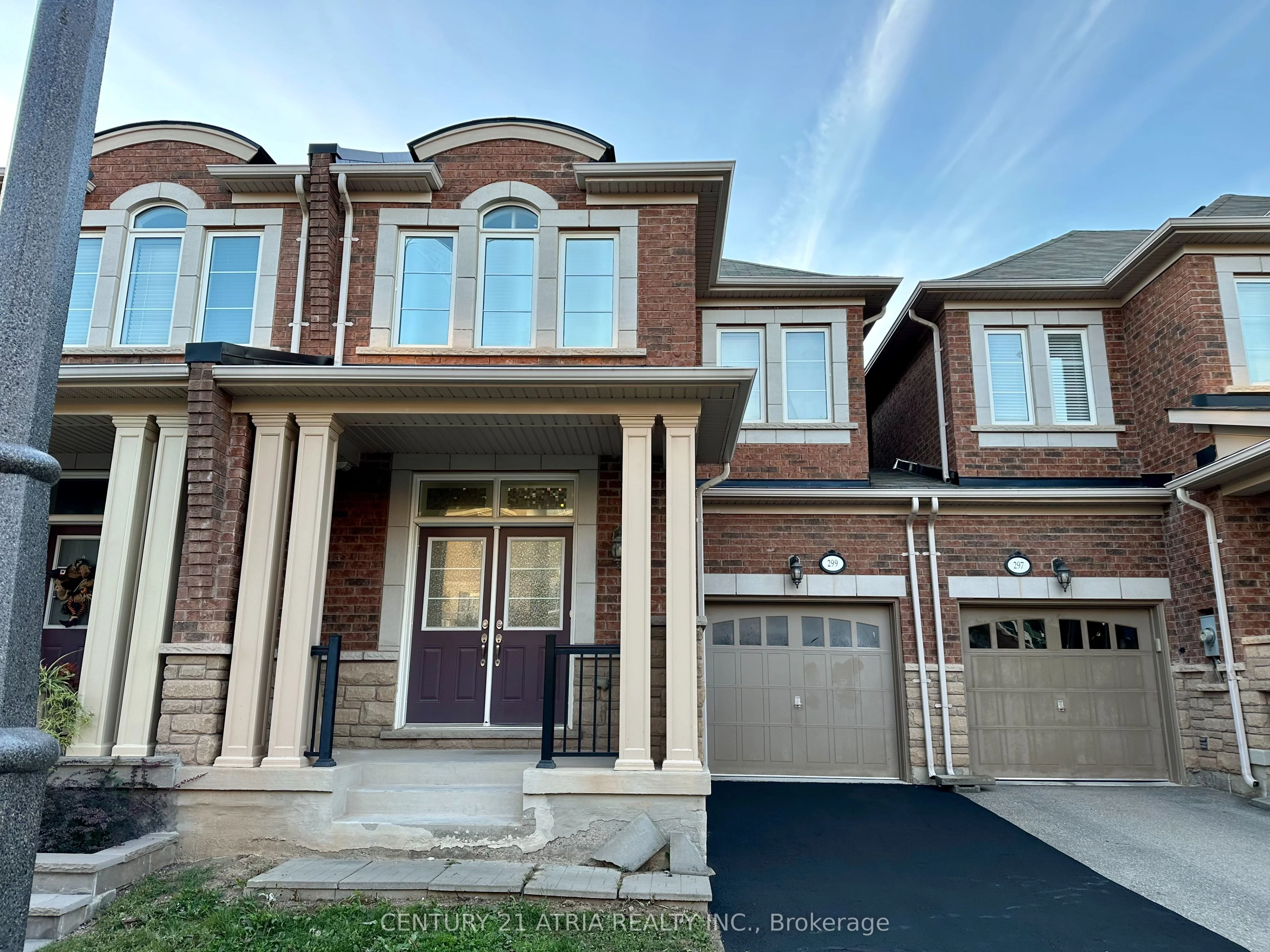 299 Sarah Cline Drive, Oakville, ON L6M 0V7