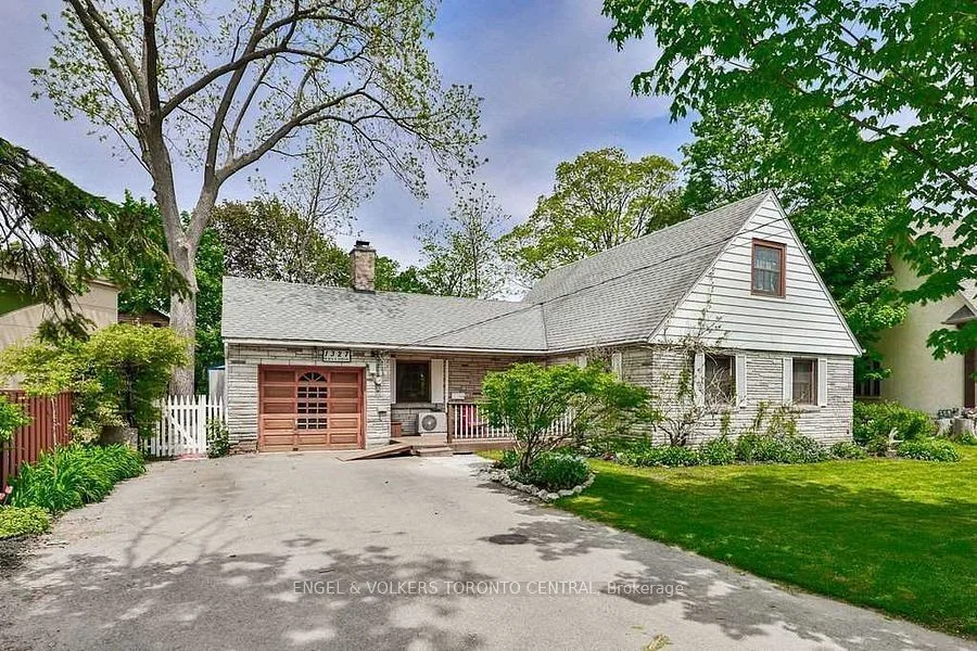 1327 Mineola Gardens, Mississauga, On L5g 3y5