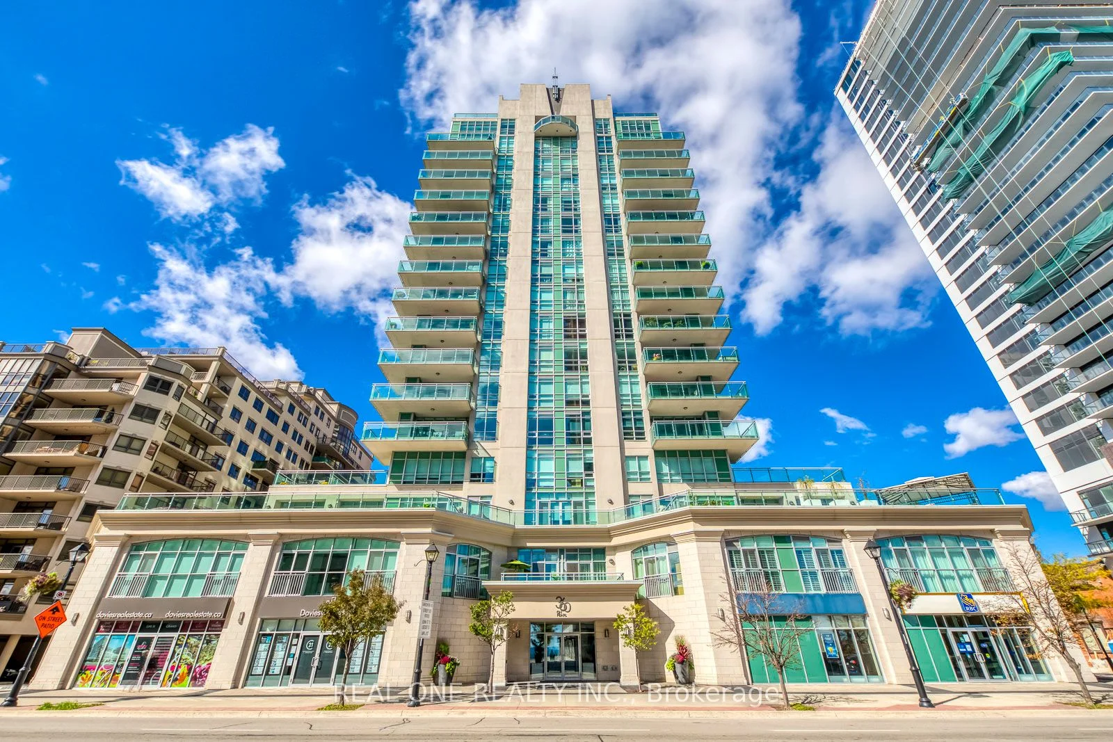 360 Pearl Street 1205, Burlington, ON L7R 1E1
