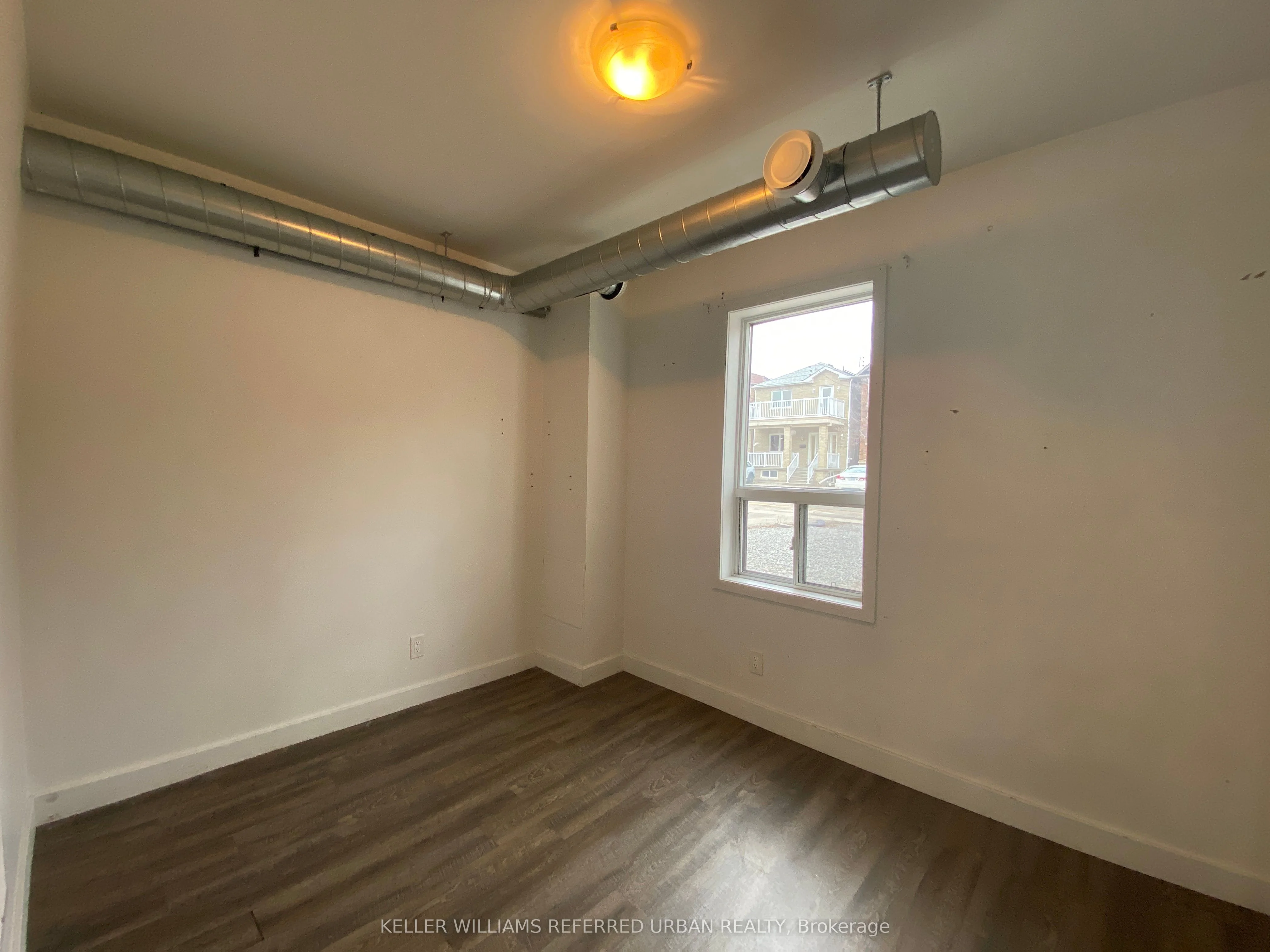 344 Bartlett Avenue N Room 1, Toronto W02, ON M6H 3G7