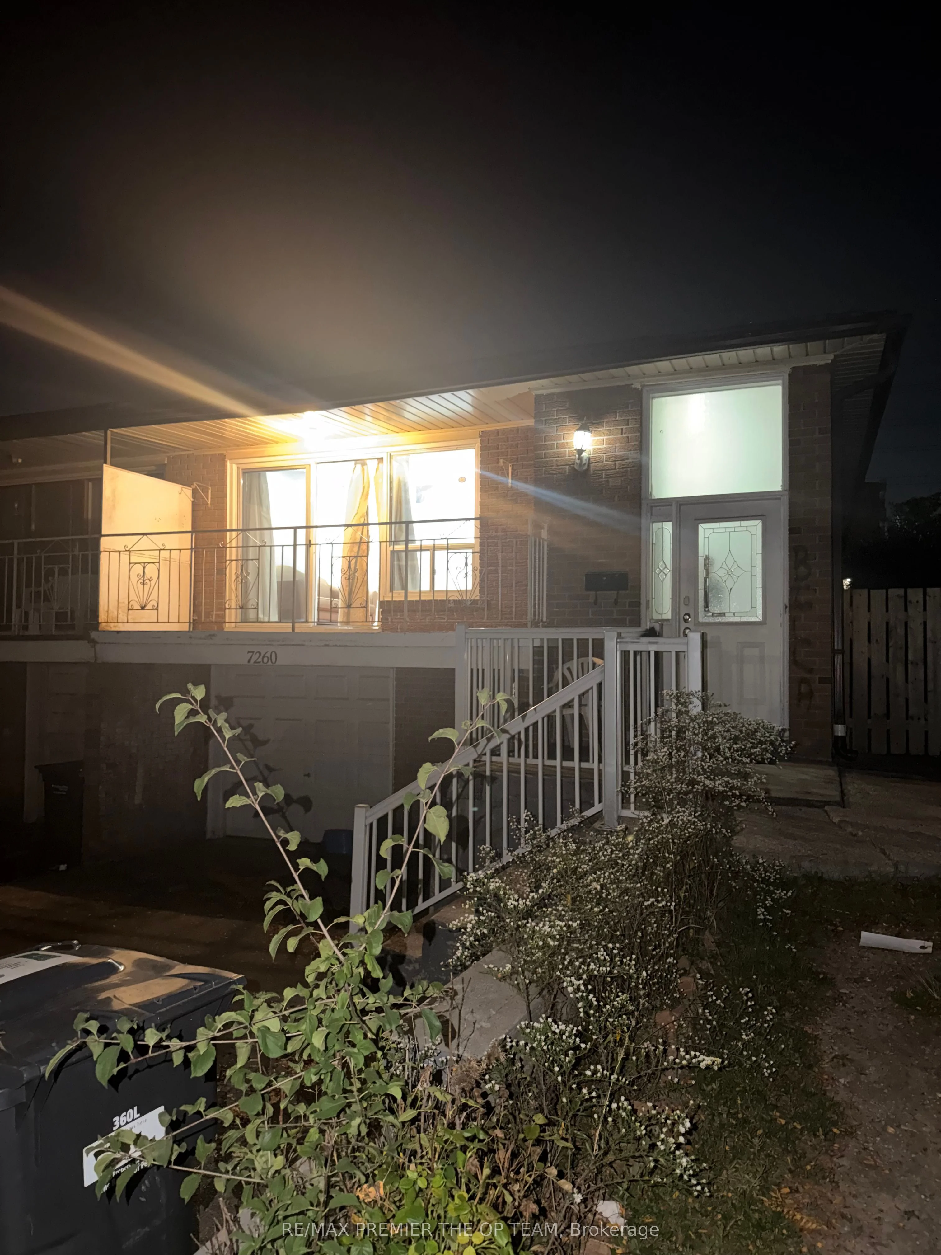 7260 Collett Road, Mississauga, On L4t 2h7
