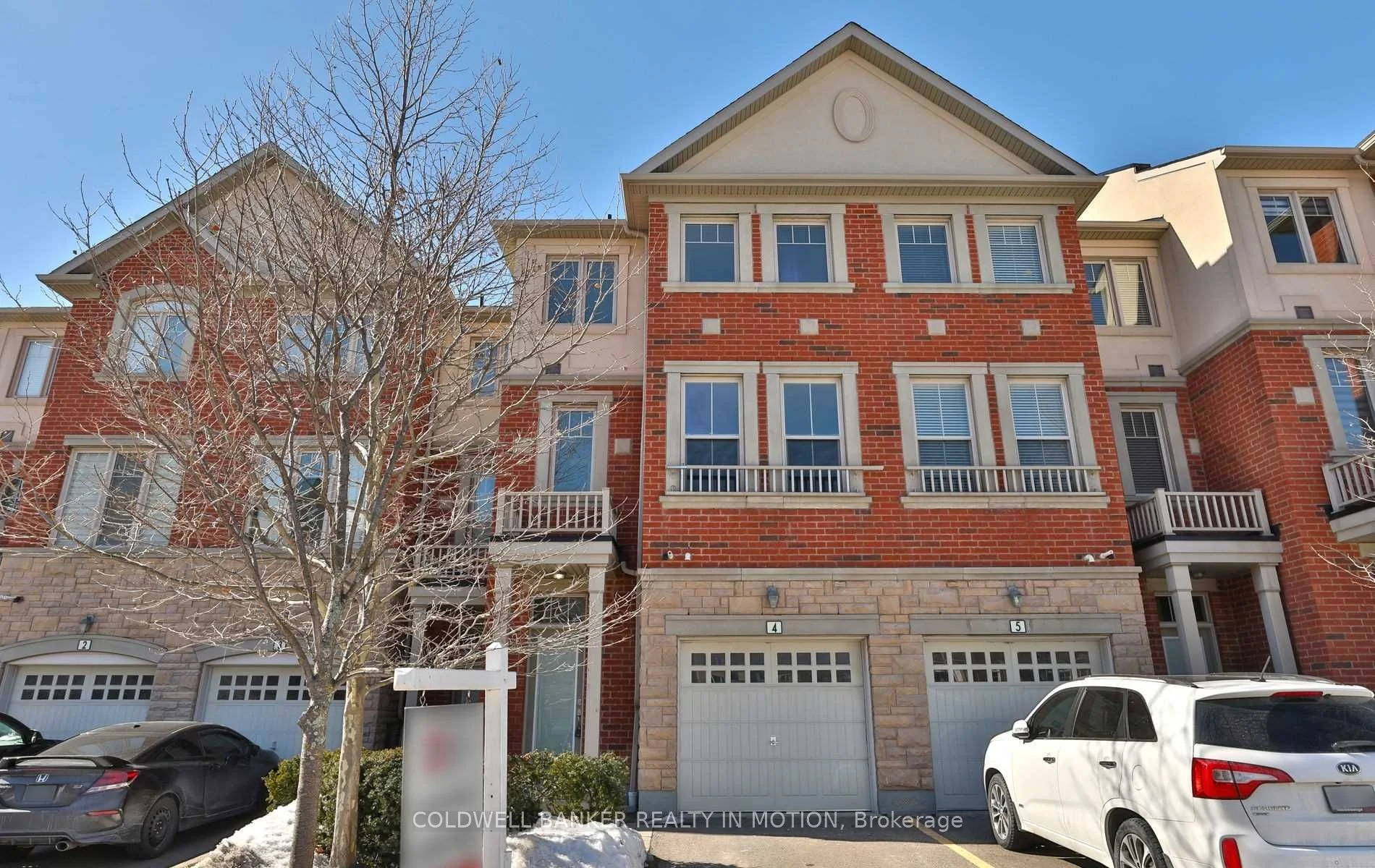 5700 Long Valley Road 4, Mississauga, ON L6M 0M1