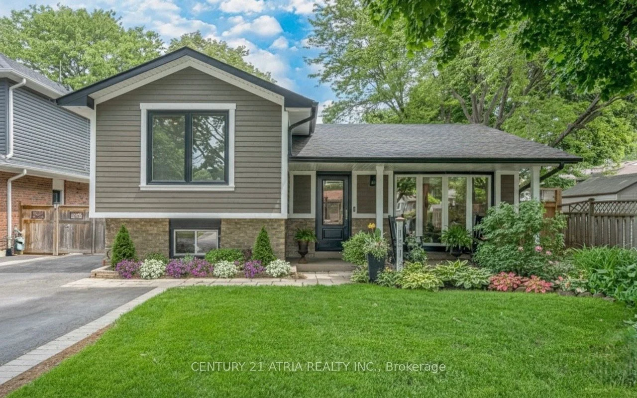 Detached in Oakville