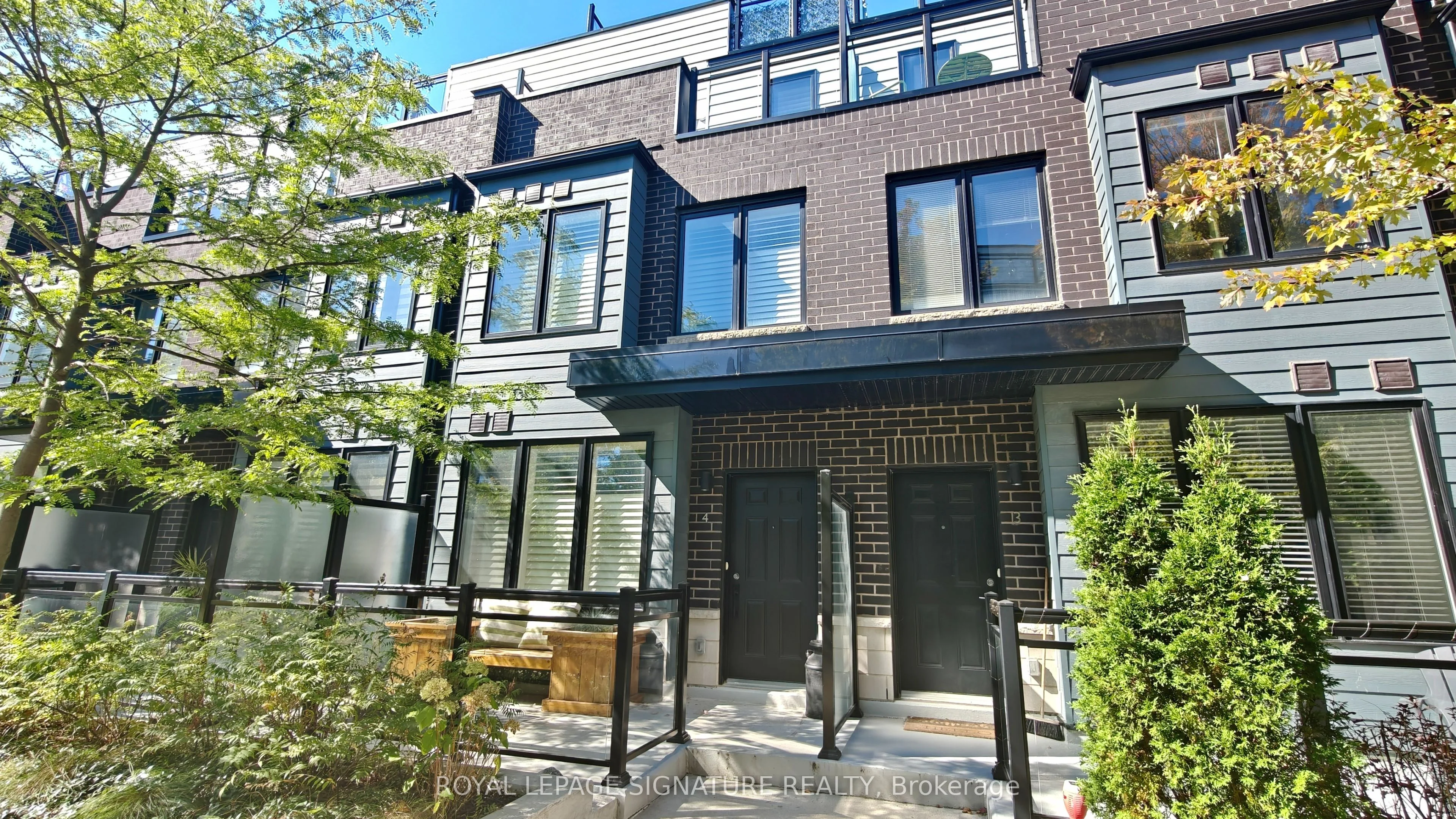 2232 Bromsgrove Road 4, Mississauga, ON L5J 0B3