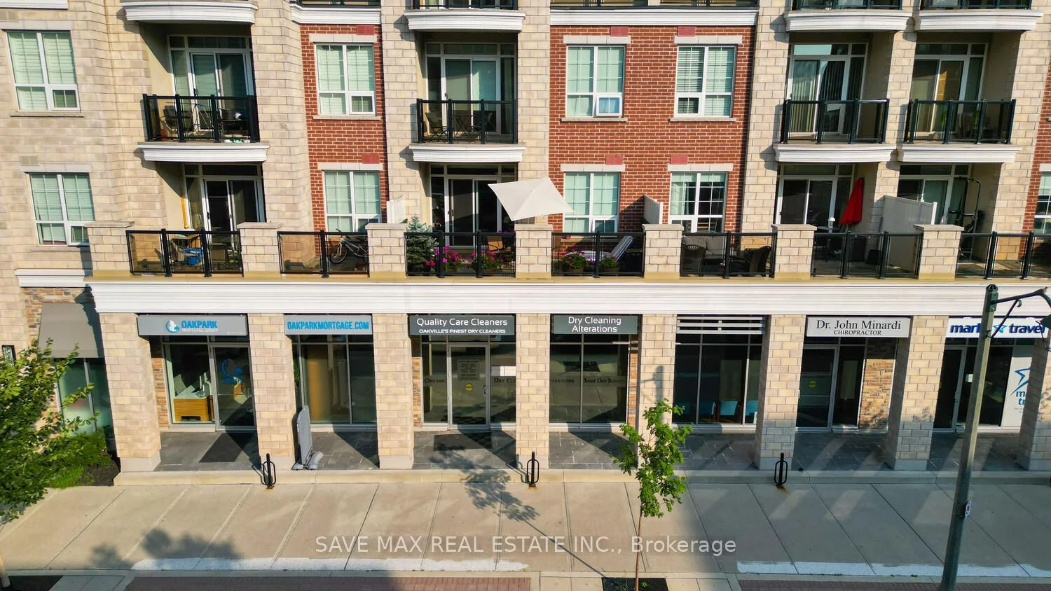 216 Oak Park Boulevard 113, Oakville, ON L6H 7S8