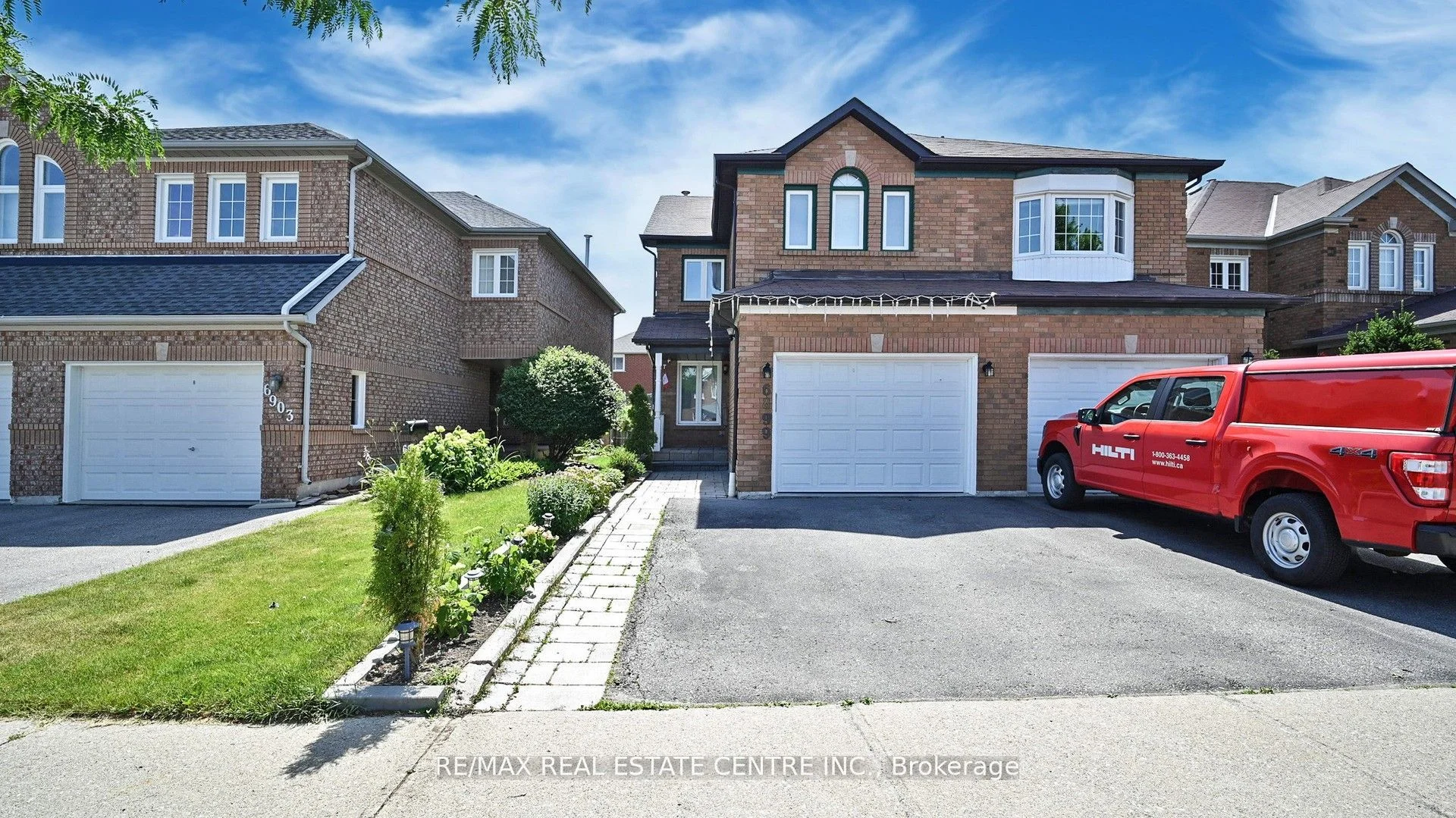 6899 Bansbridge Crescent, Mississauga, ON L5N 6T1