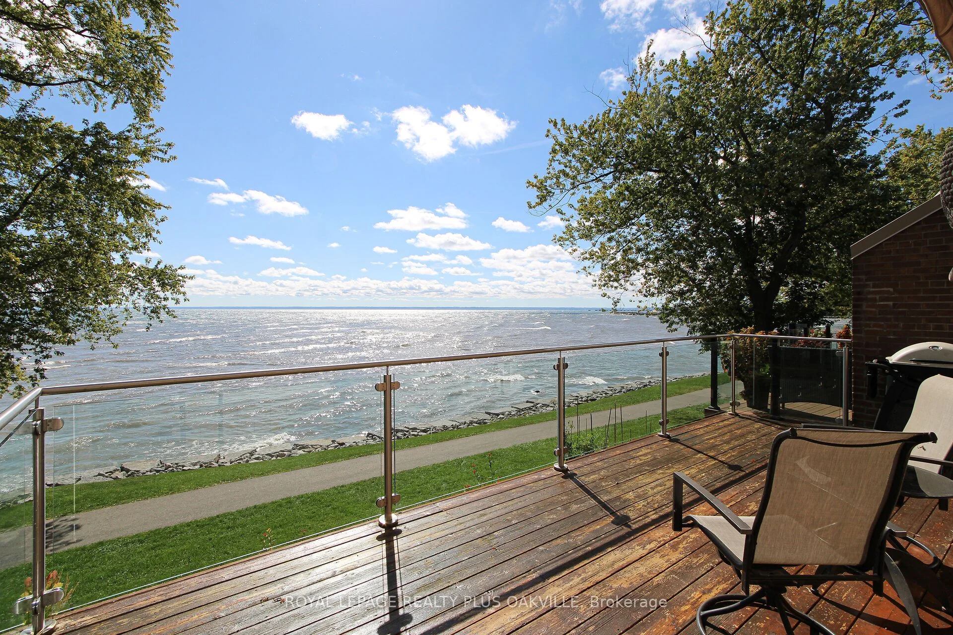 2060 WATER'S EDGE Drive, Oakville, ON L6L 1A4