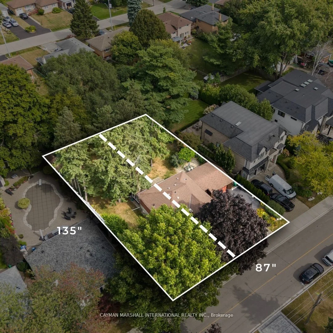 1607 Kenmuir Avenue, Mississauga, On L5g 4b6