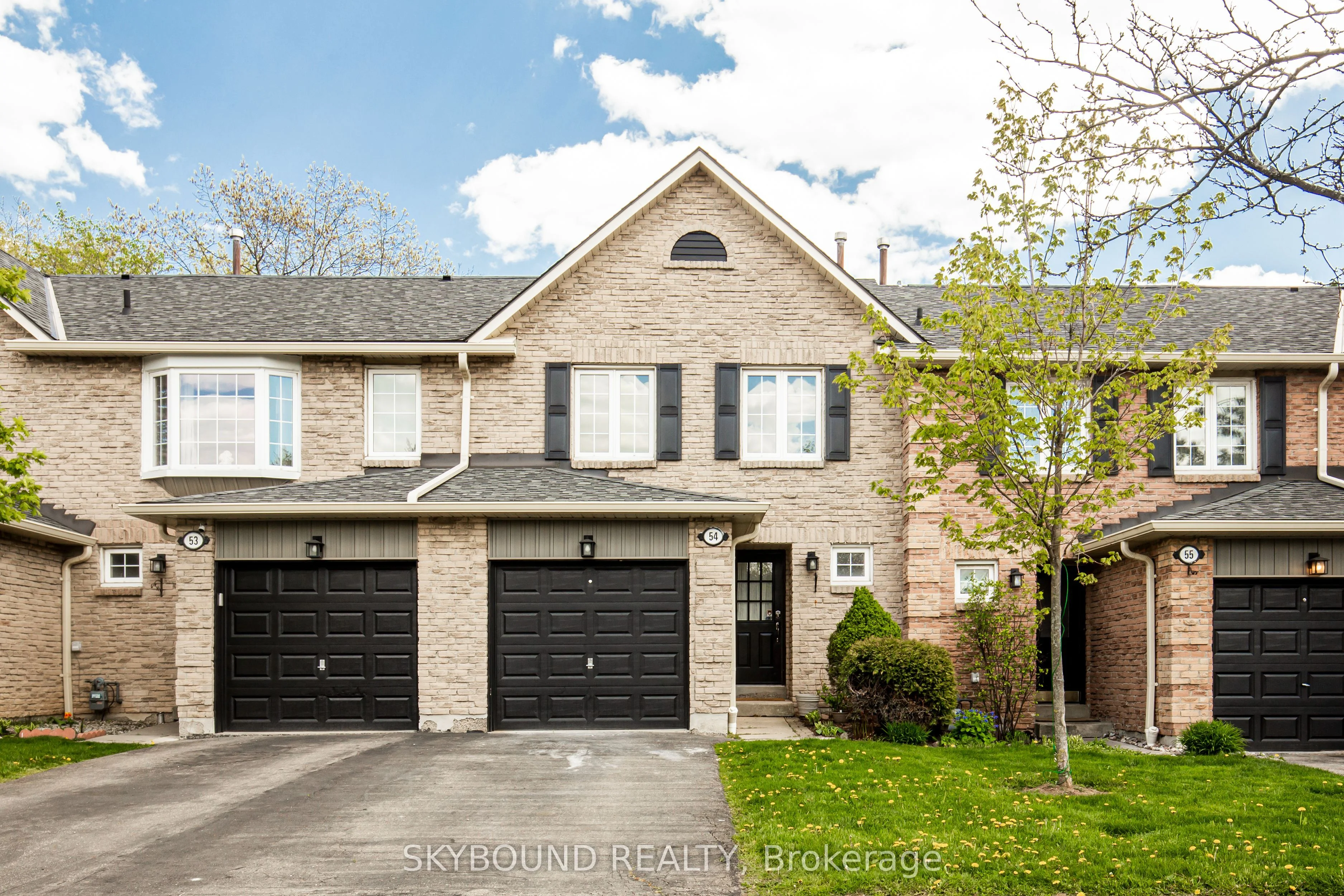 54-2766 Folkway Drive W 54, Mississauga, ON L5L 3M3