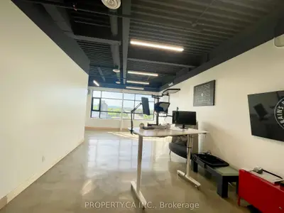 10 Bronte Street S 403, Milton, On L9t 9m2