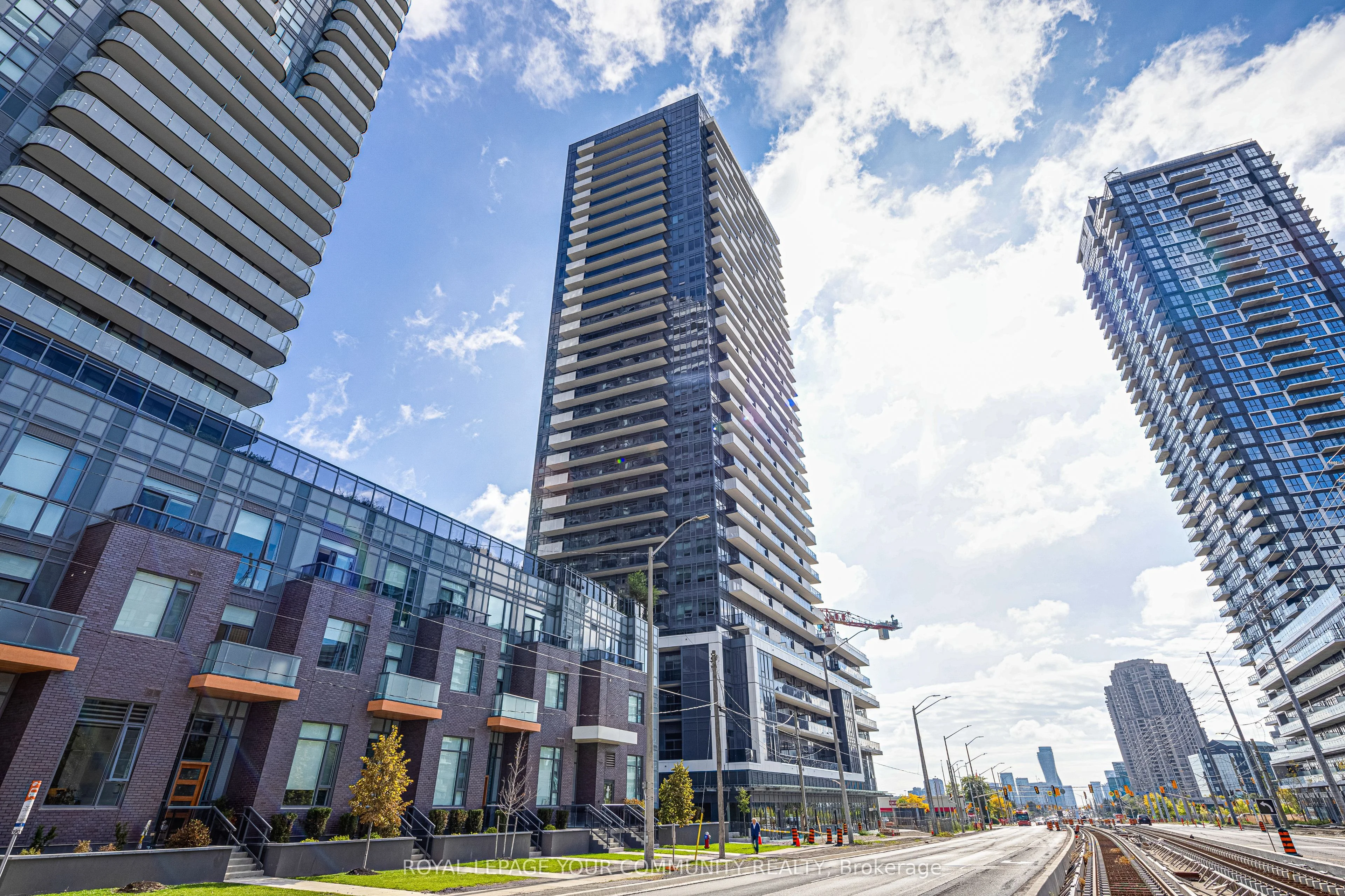 5105 Hurontario Street 2902, Mississauga, ON L4Z 0C9