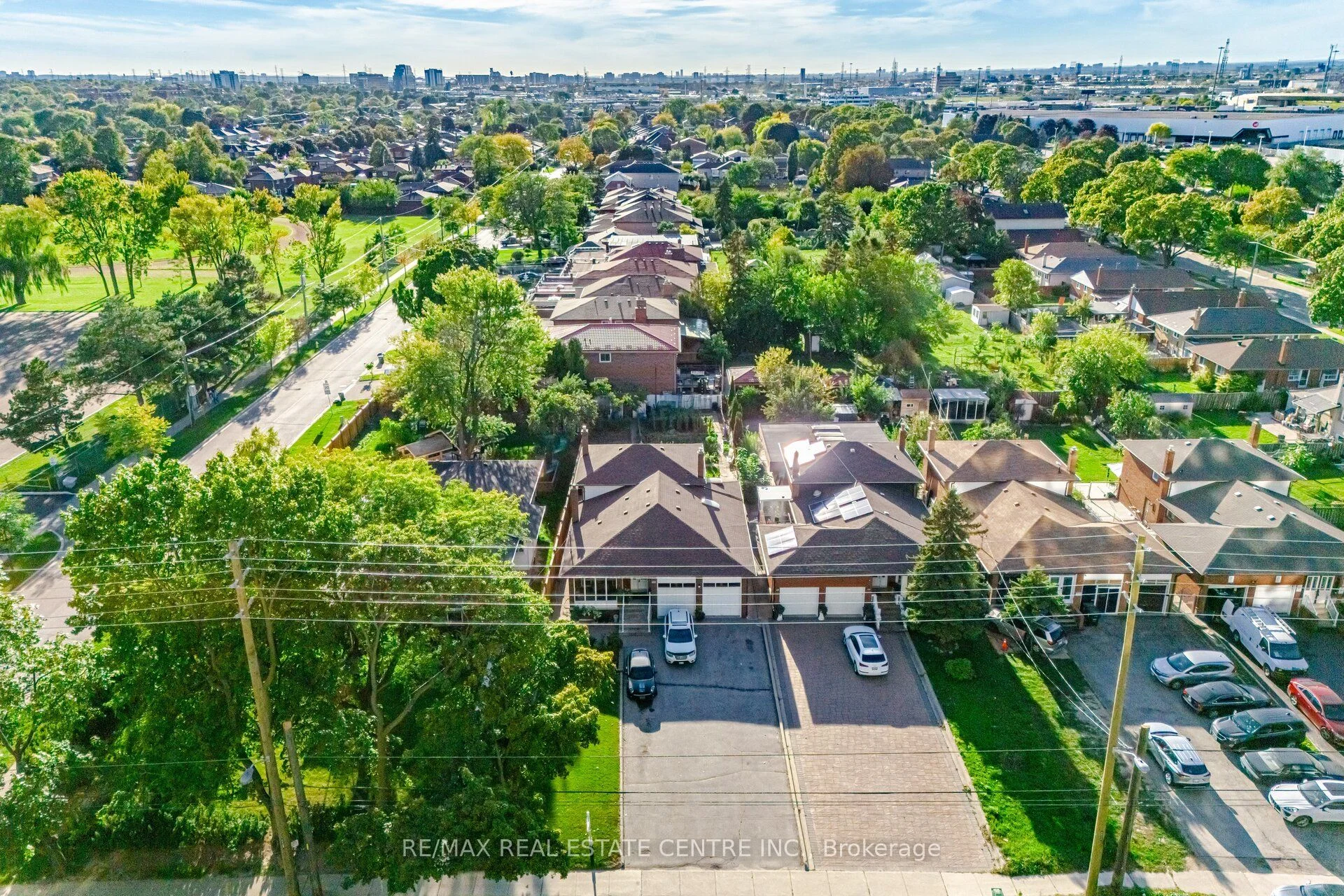 2108 Islington Avenue, Toronto W09, ON M9P 3N9