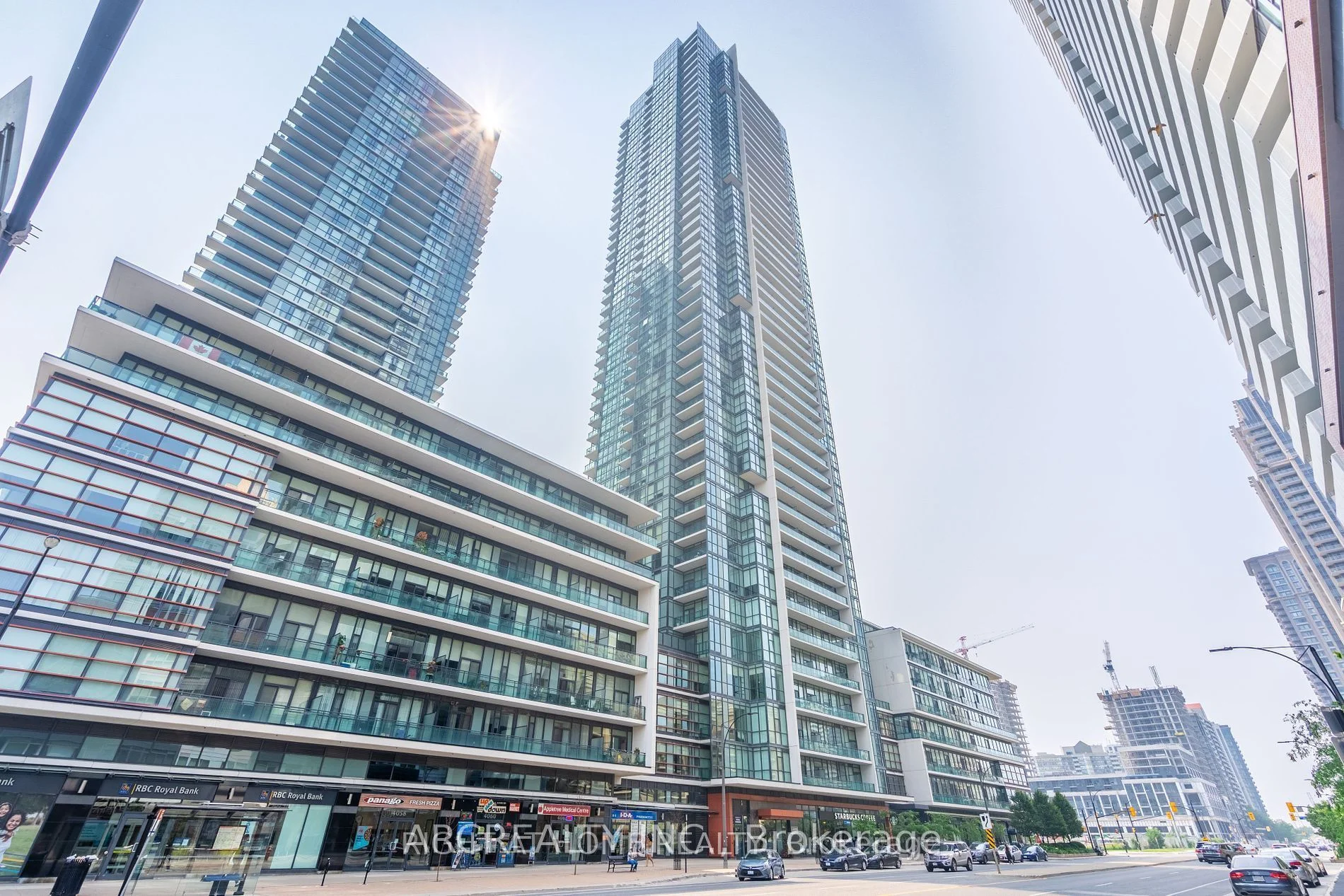 4070 Confederation Parkway 3109, Mississauga, ON L5B 0E9