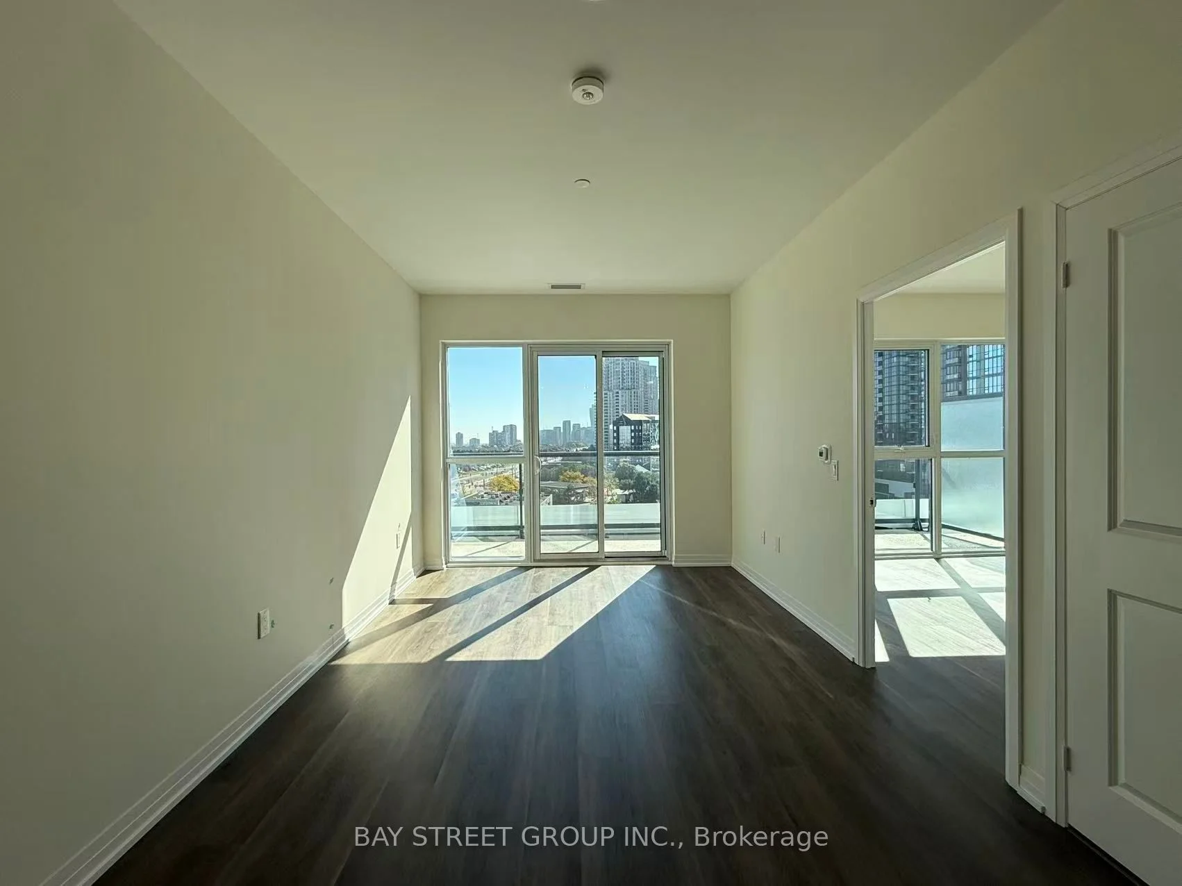 15 Watergarden Drive 606, Mississauga, ON L5R 0H4