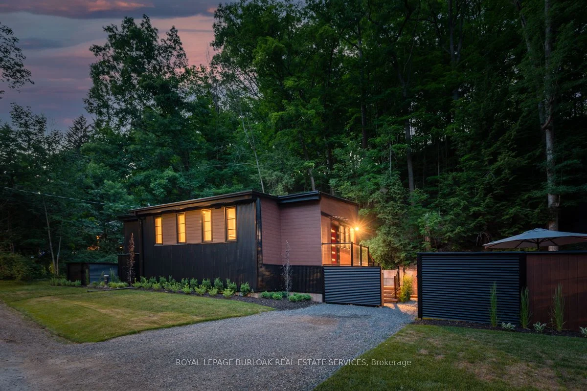 1323 Hidden Valley Road, Burlington, ON L7R 3X5