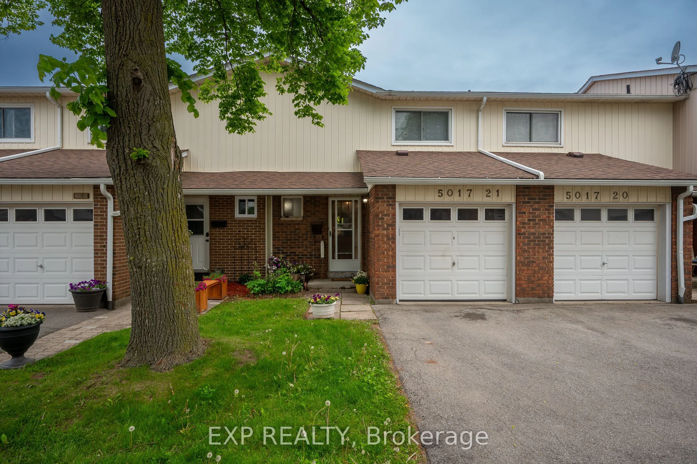 5017 Pinedale Avenue 21, Burlington, ON L7L 5J6