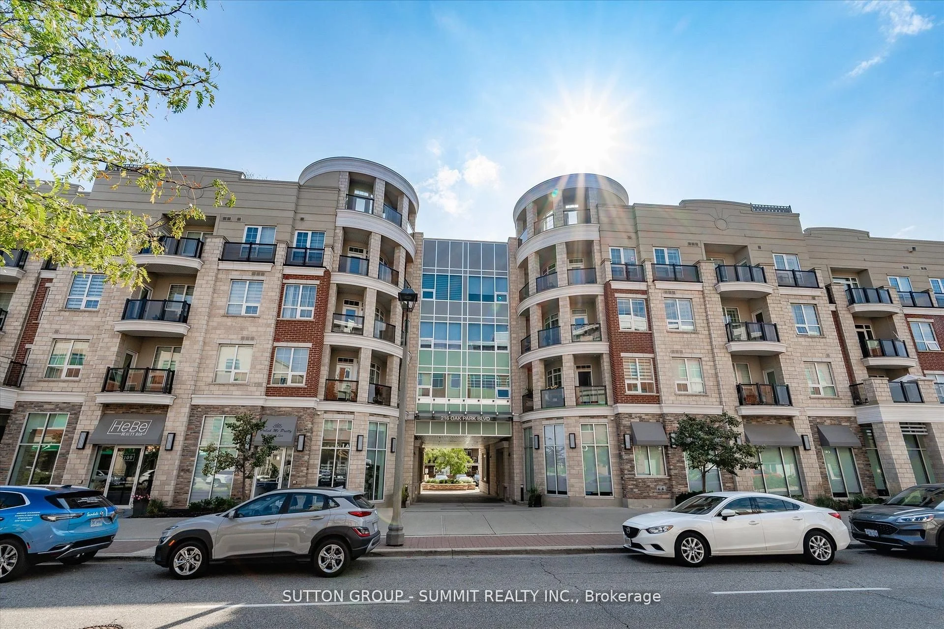 Condo Apartment in Oakville