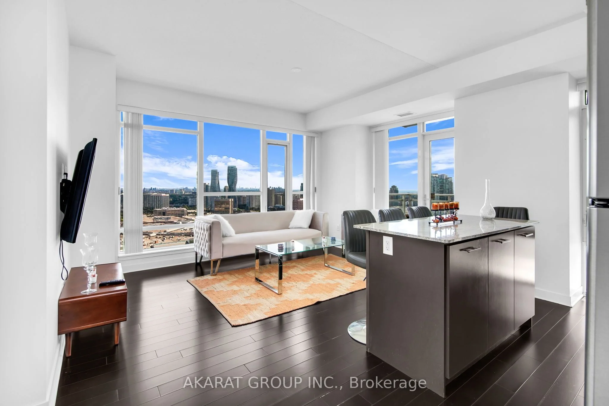 360 Square One Drive 2602, Mississauga, ON L5B 0E6
