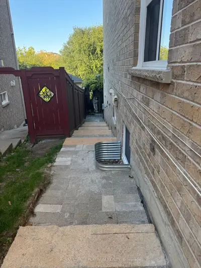 Lower Level in Brampton