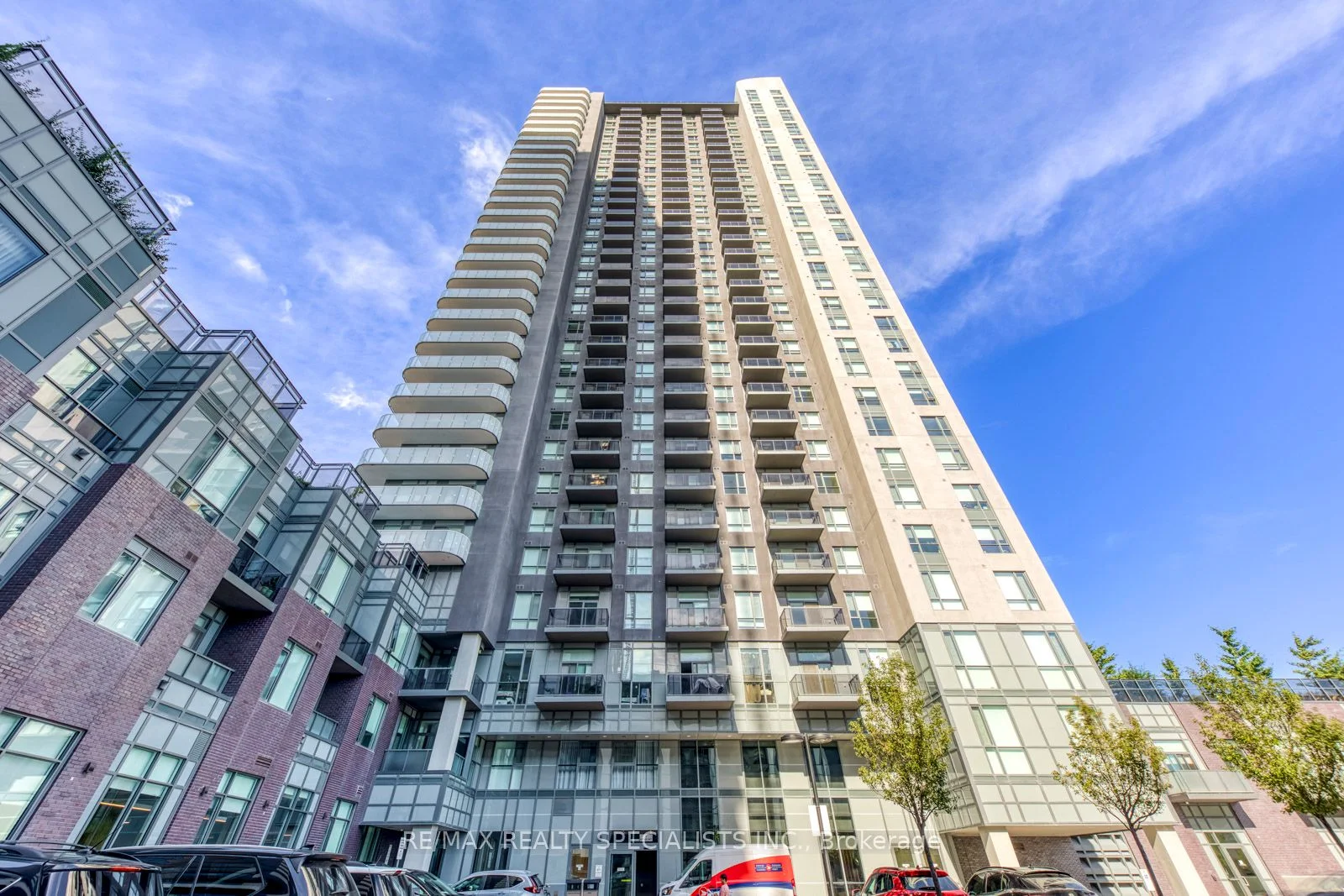 8 Nahani Way 2419, Mississauga, ON L4Z 4J8