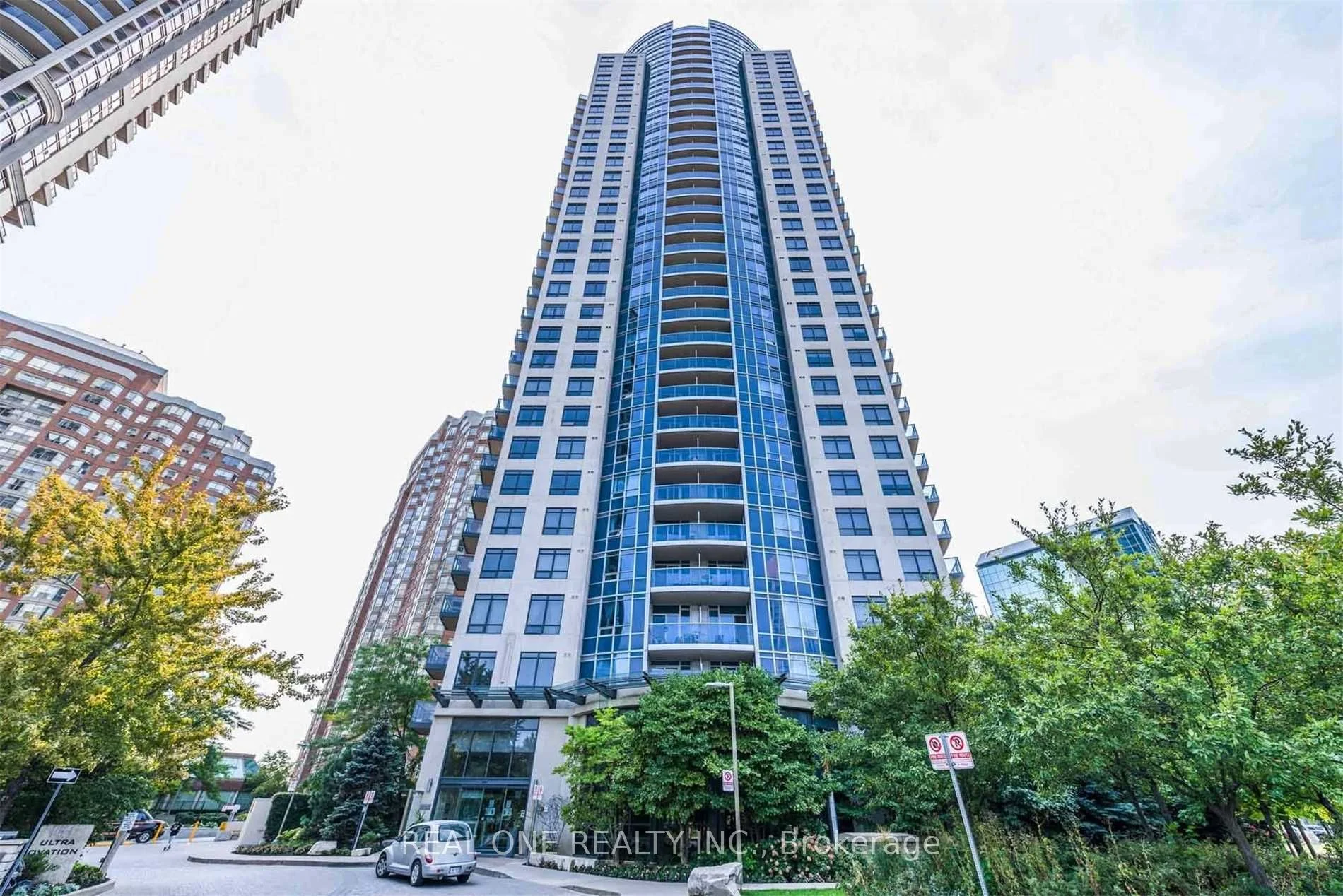 330 Burnhamthorpe Road 801, Mississauga, ON L5B 3Y5