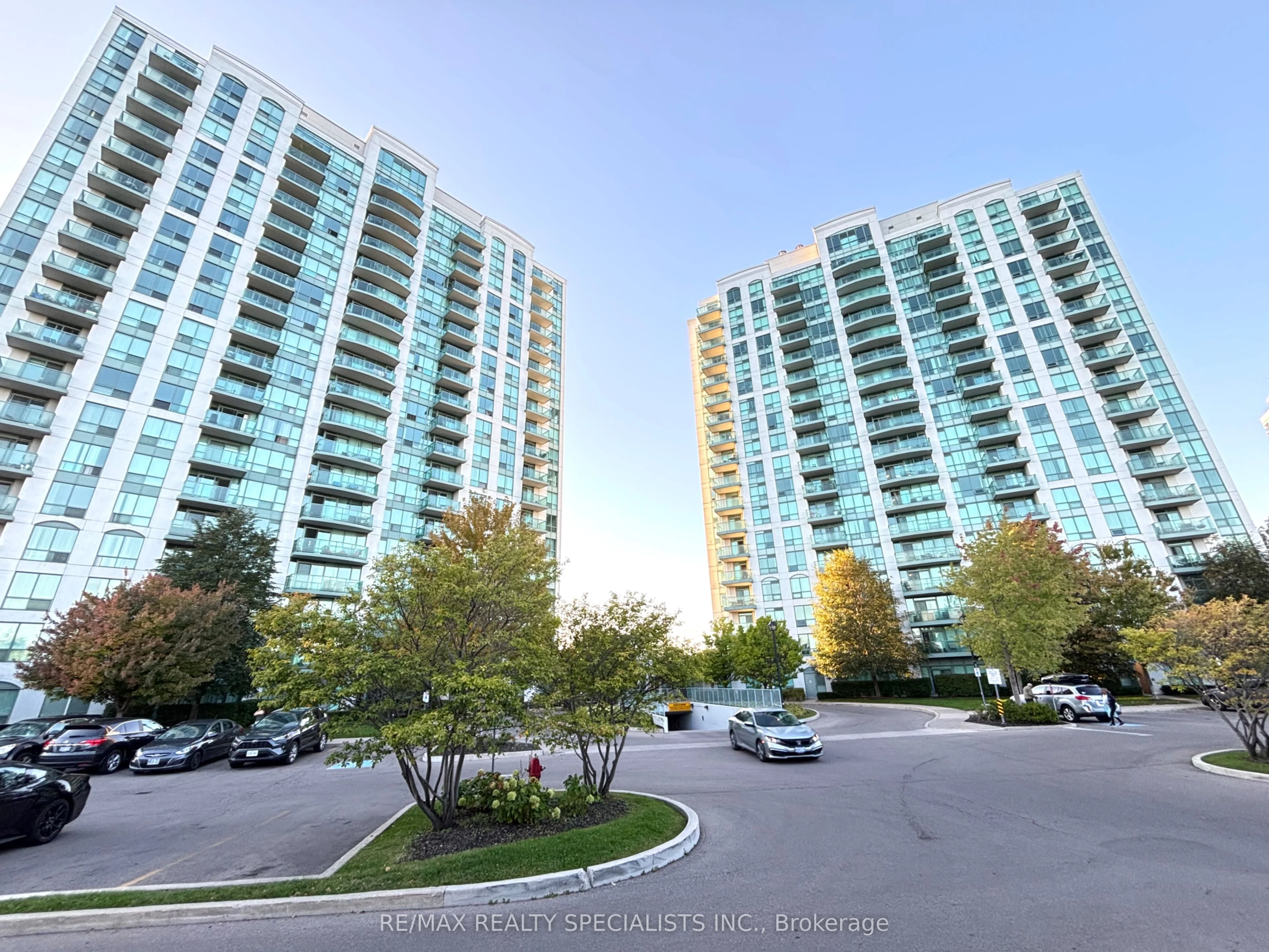 4900 Glen Erin Drive 1604, Mississauga, ON L5M 7S2