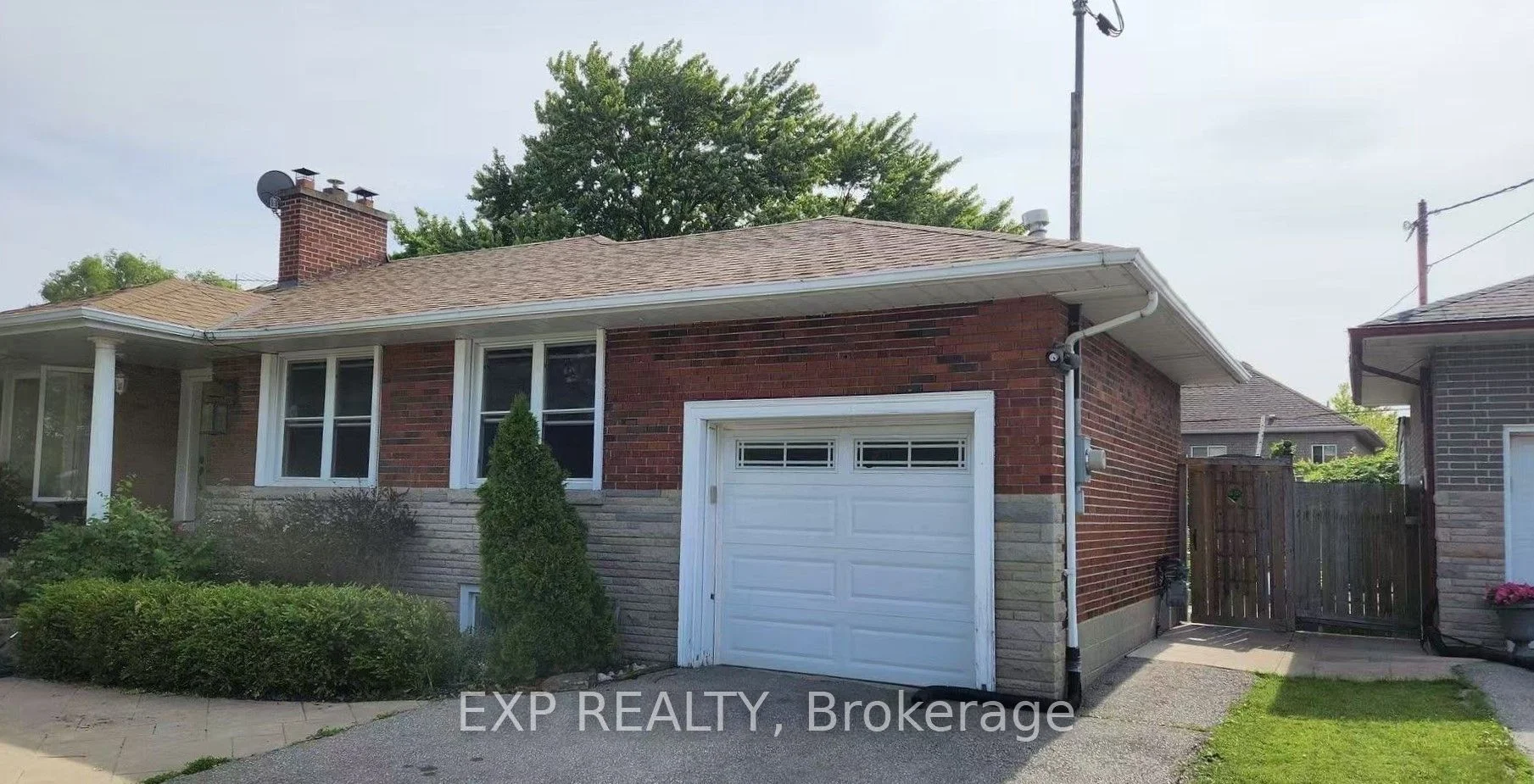 16 Galewood Drive Bsment, Toronto W04, ON M9N 3L7